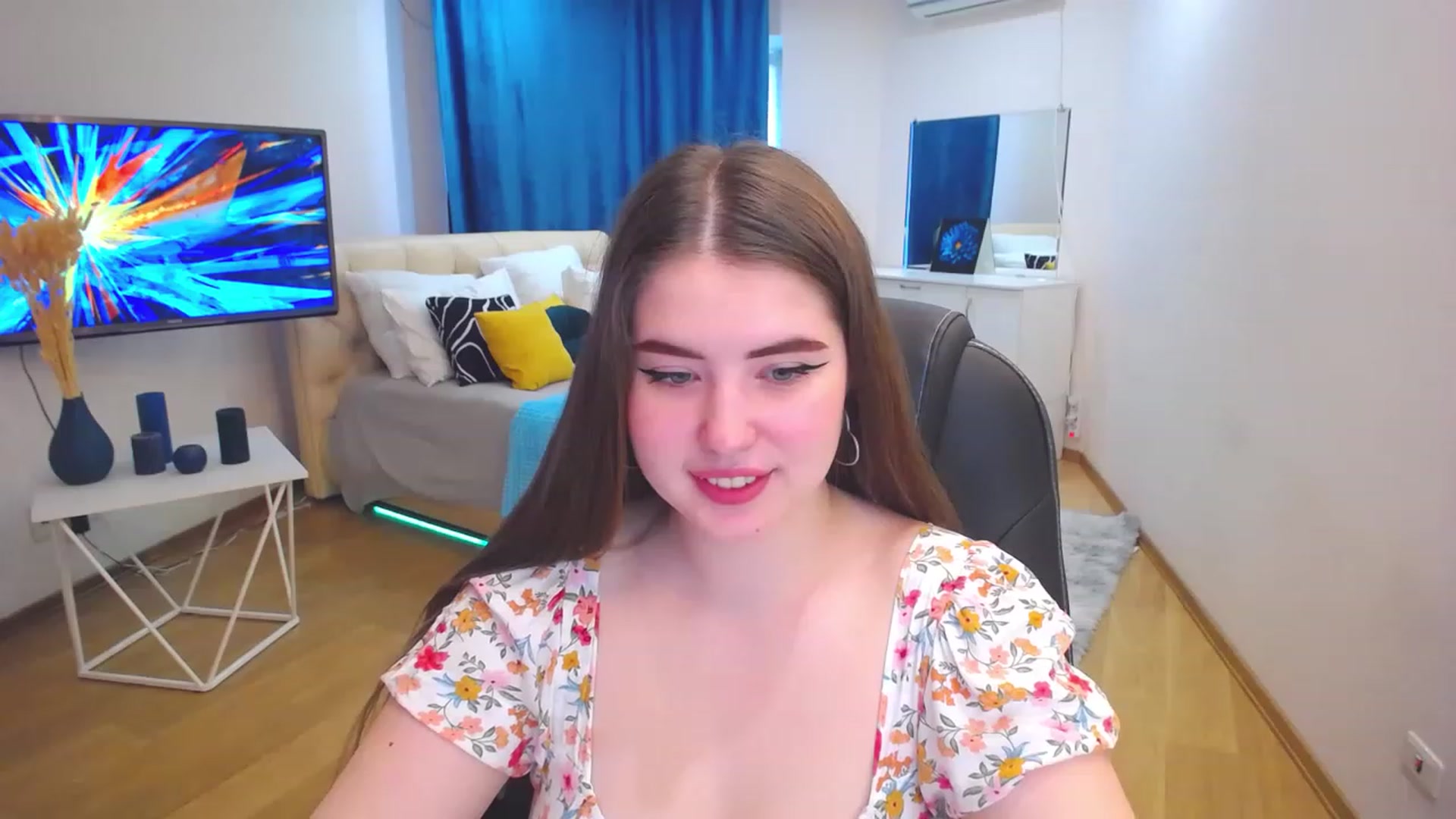 Gallery image thumbnail from AdmireMyEyes's myfreecams stream on, 06/26/2023, 05:25 image 18 of 20