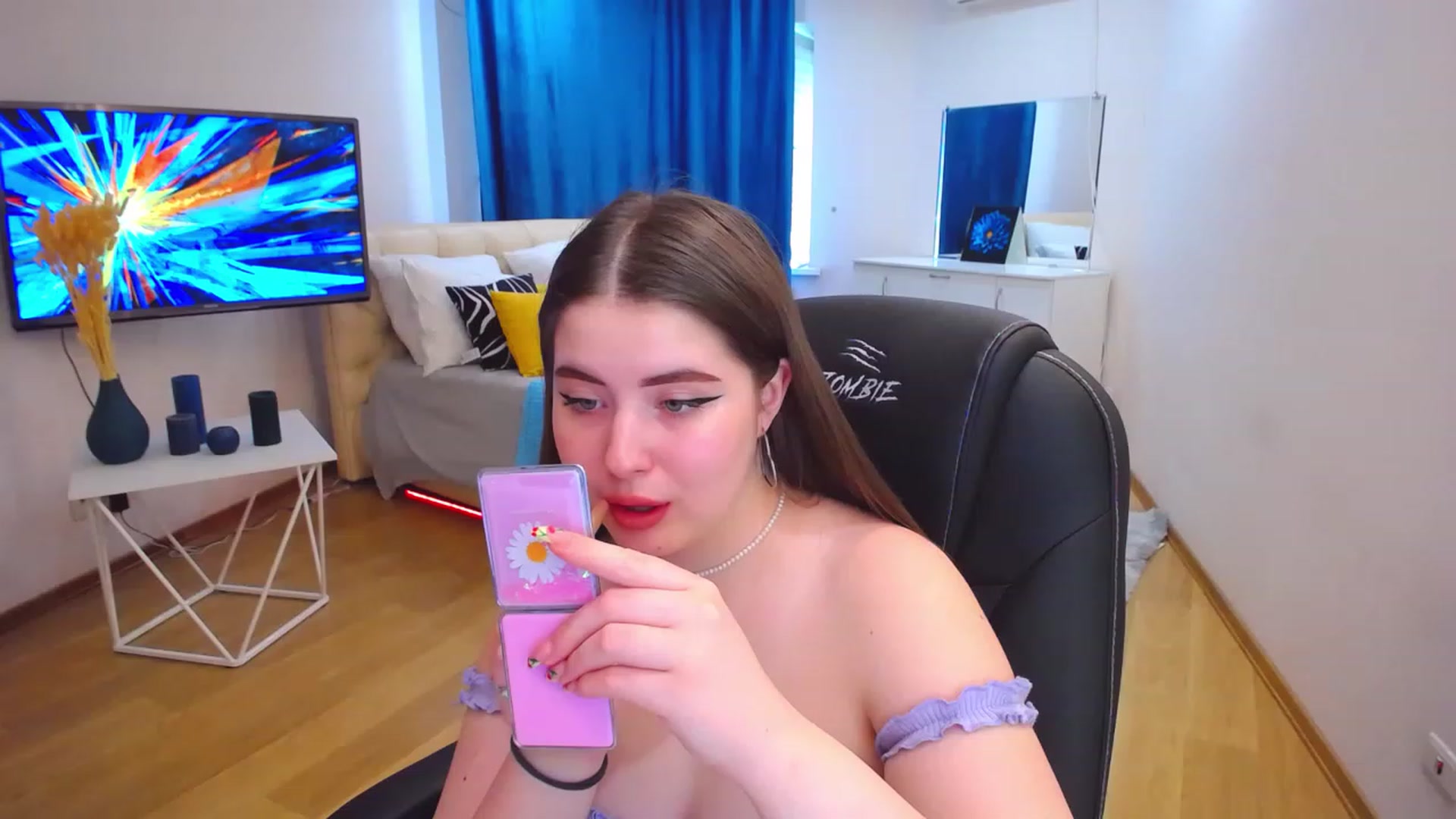Gallery image thumbnail from AdmireMyEyes's myfreecams stream on, 06/28/2023, 08:22 image 1 of 20