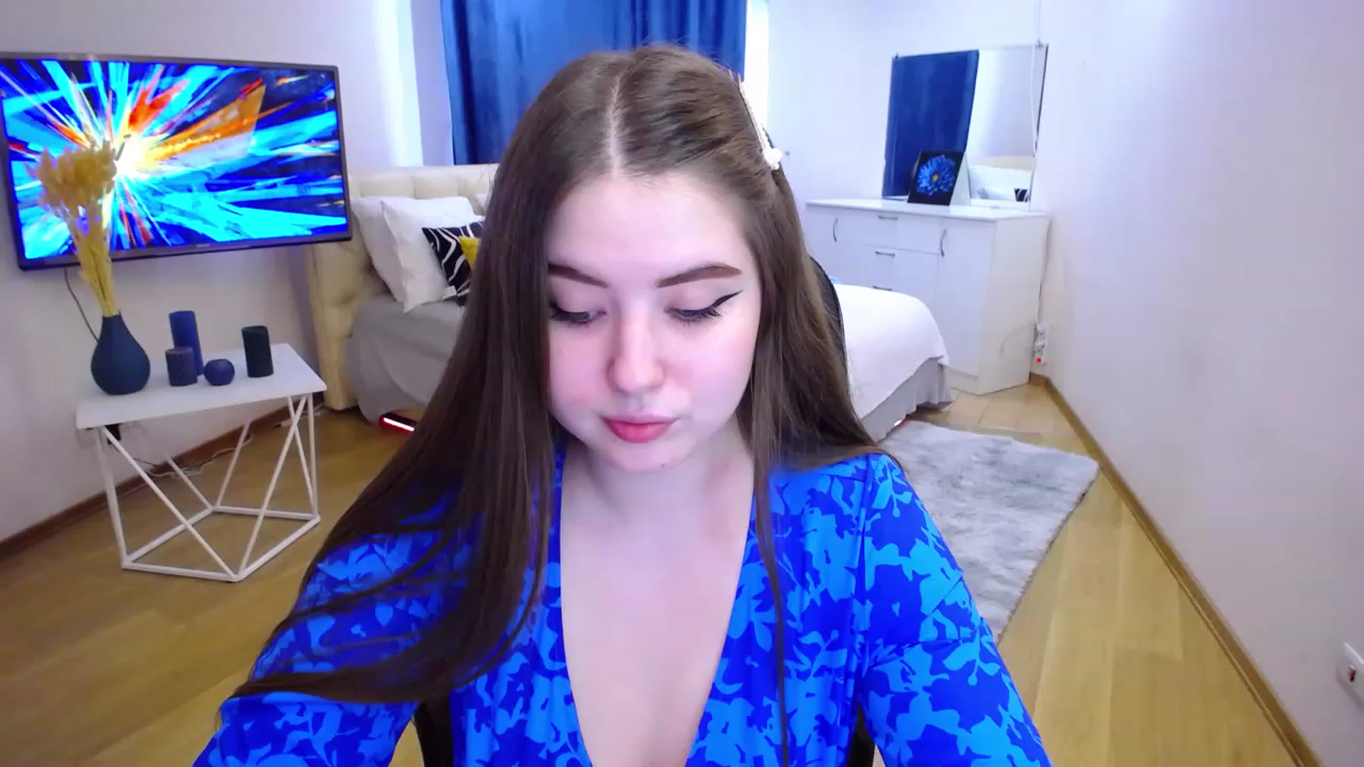 Gallery image thumbnail from AdmireMyEyes's myfreecams stream on, 06/29/2023, 11:38 image 3 of 20