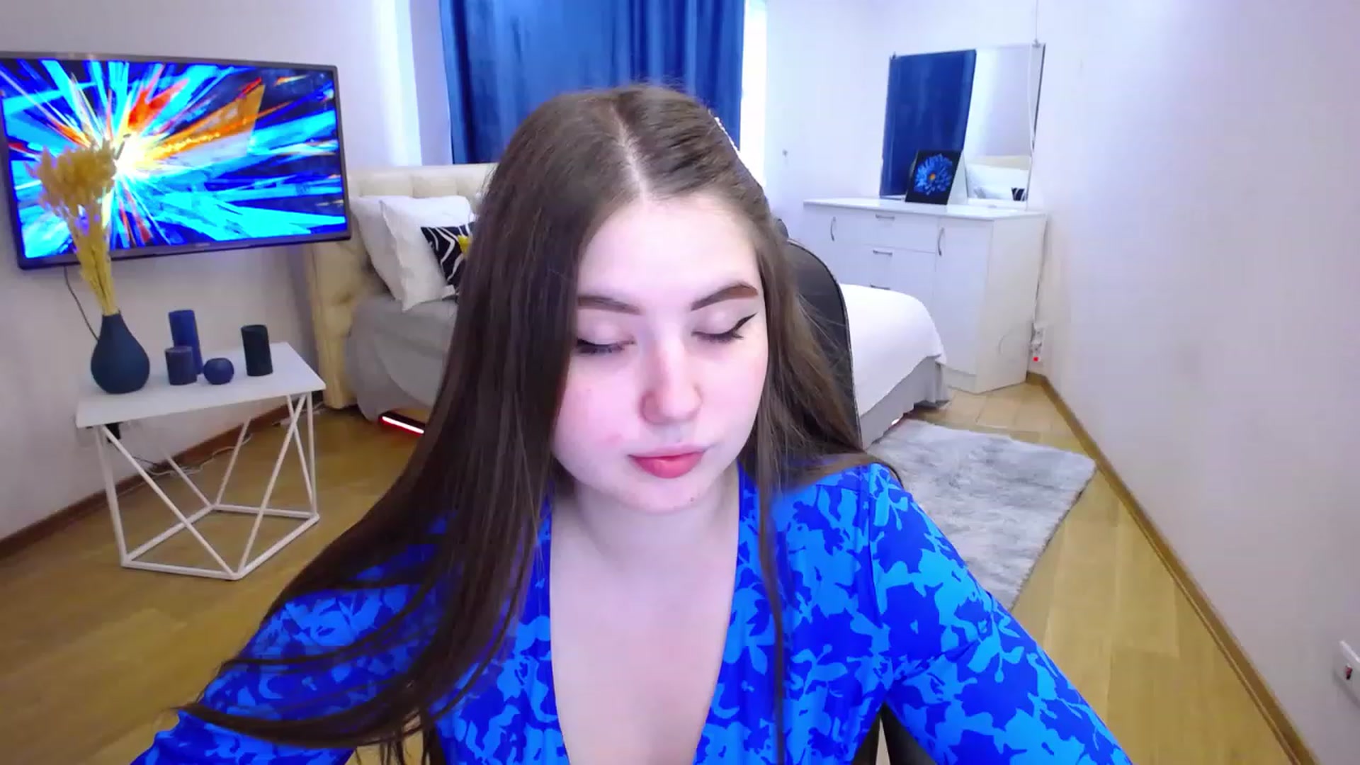 Gallery image thumbnail from AdmireMyEyes's myfreecams stream on, 06/29/2023, 11:38 image 4 of 20