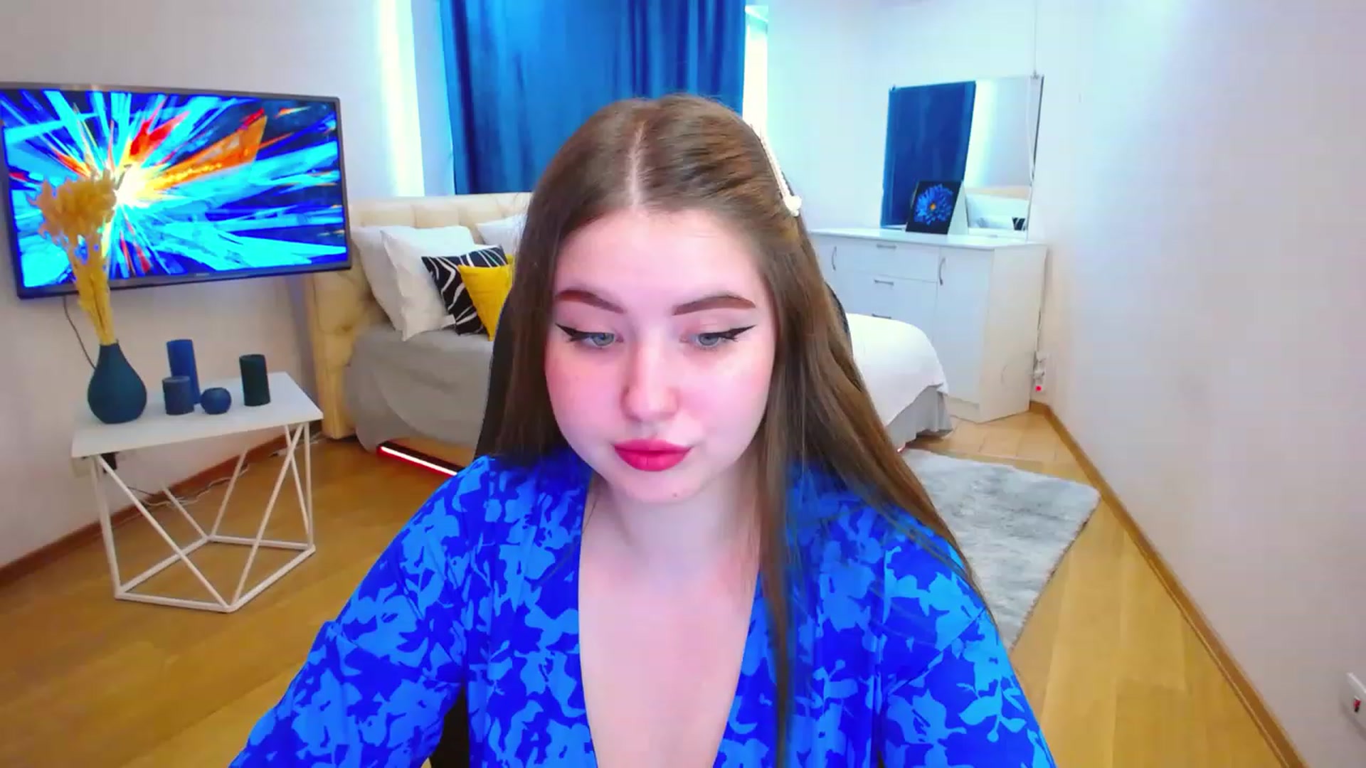 Gallery image thumbnail from AdmireMyEyes's myfreecams stream on, 06/29/2023, 12:10 image 19 of 20