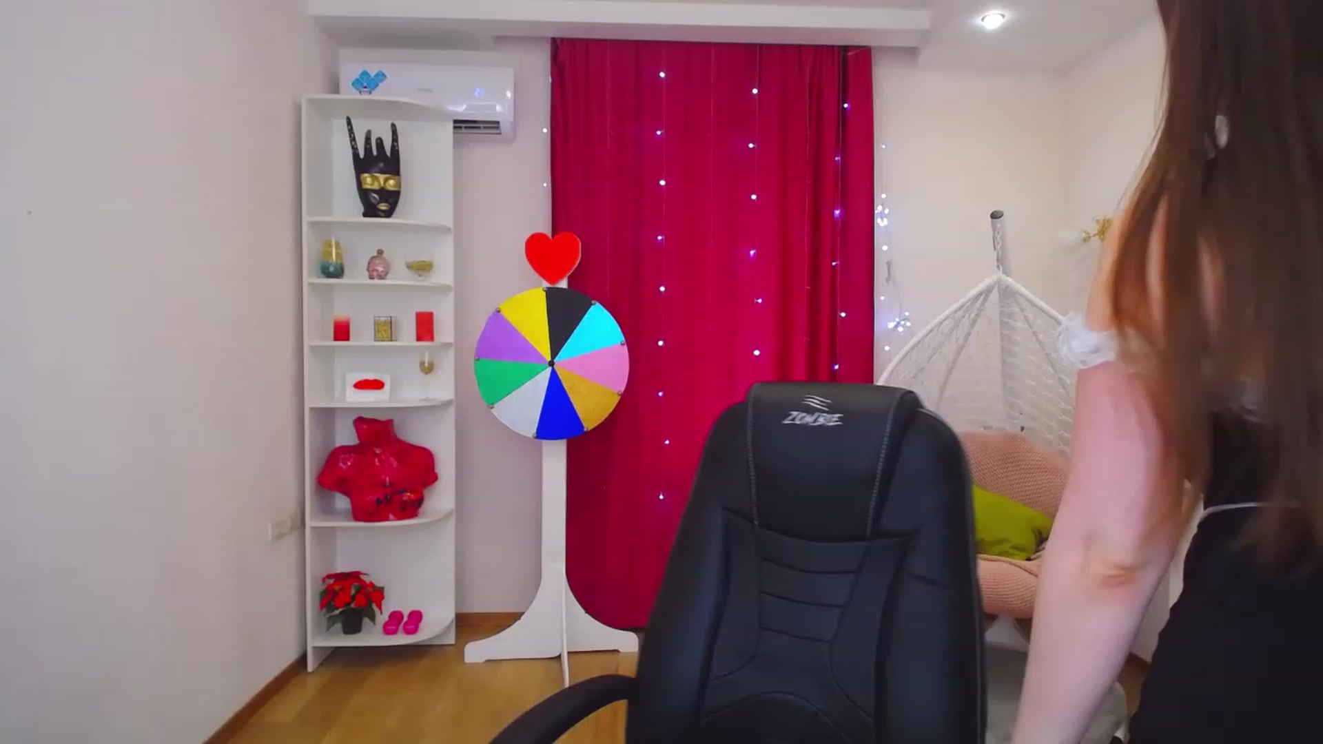 Gallery image thumbnail from AdmireMyEyes's myfreecams stream on, 07/03/2023, 09:25 image 3 of 20