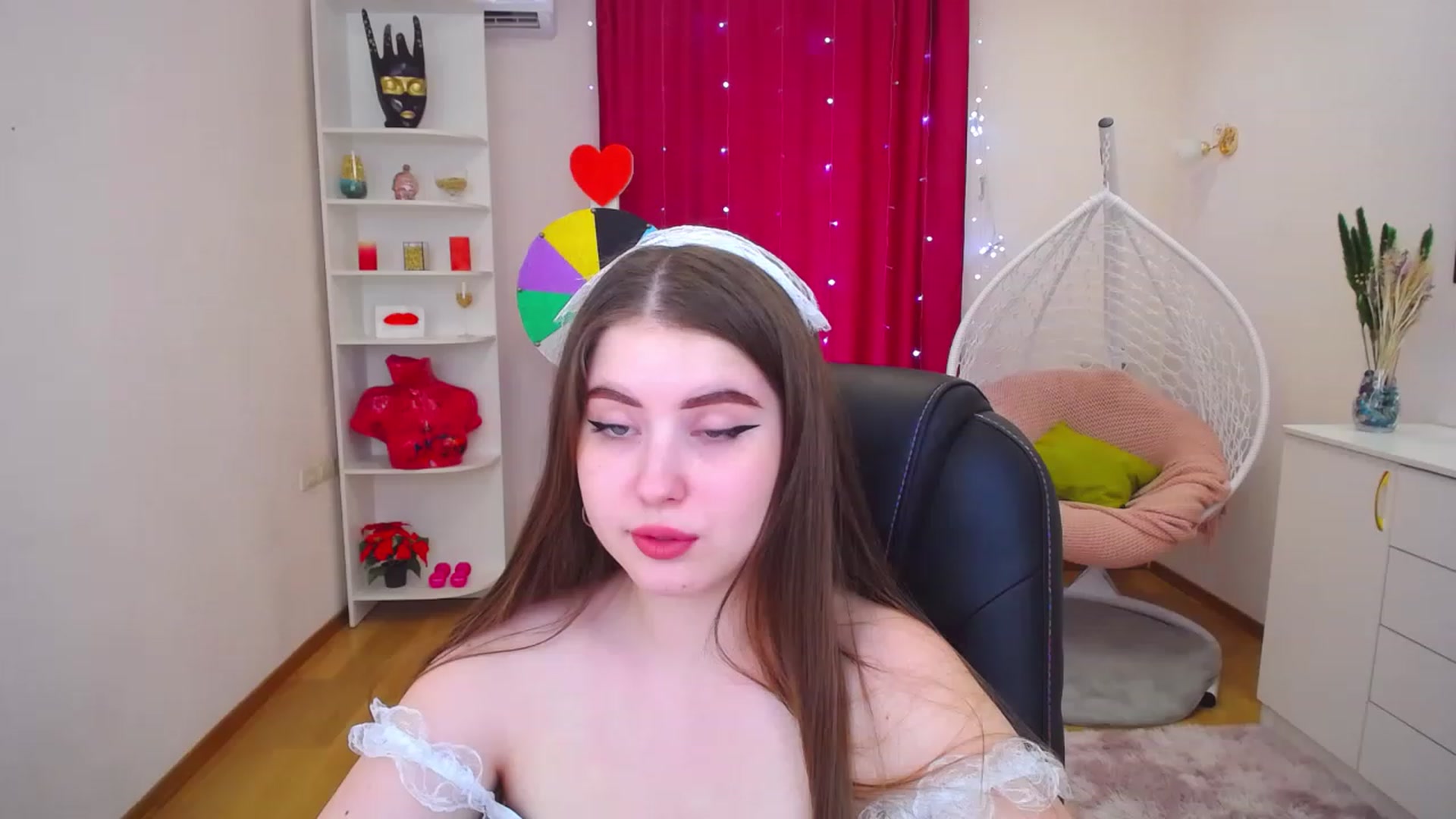 Gallery image thumbnail from AdmireMyEyes's myfreecams stream on, 07/03/2023, 09:52 image 9 of 20