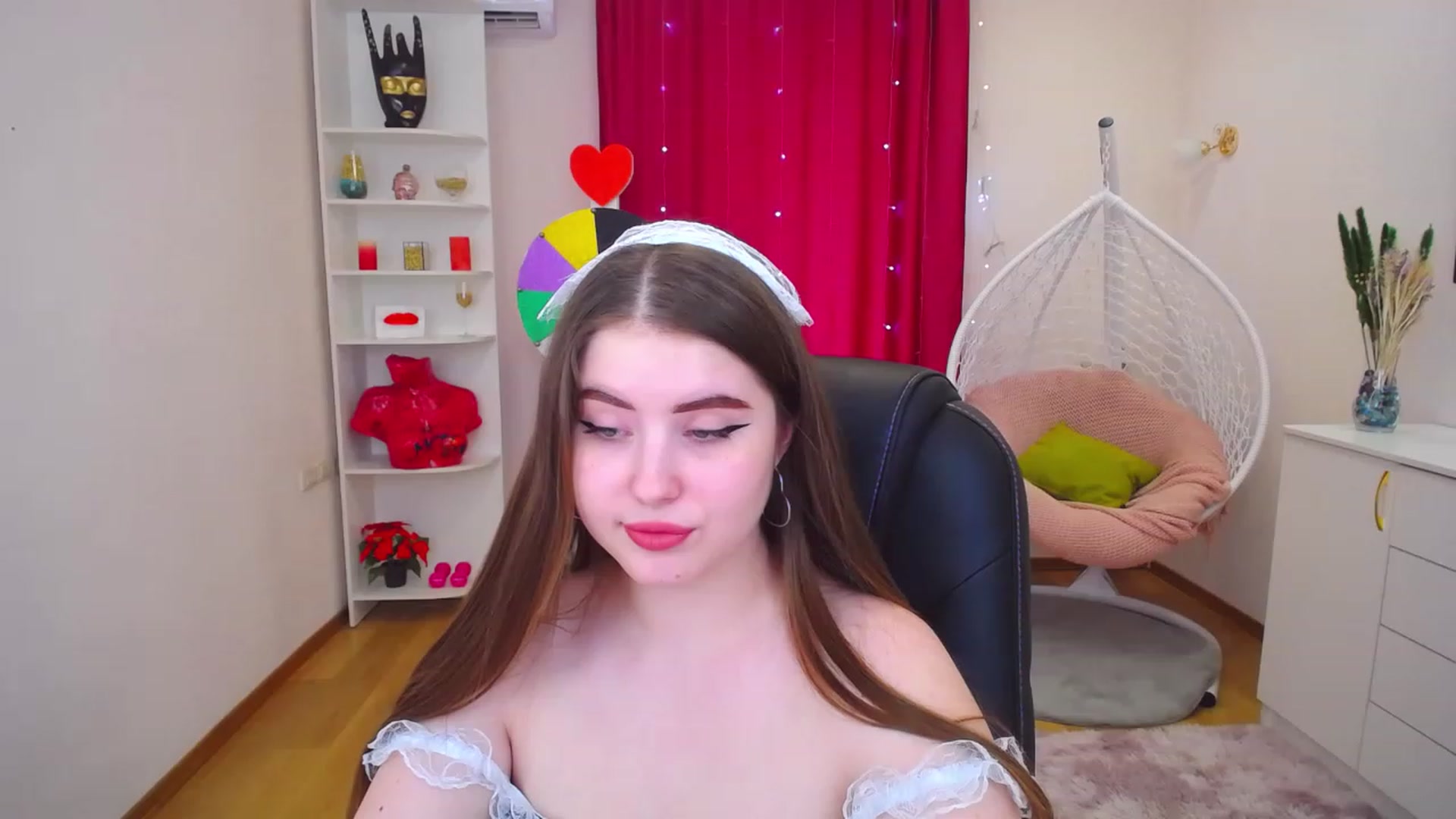 Gallery image thumbnail from AdmireMyEyes's myfreecams stream on, 07/03/2023, 09:52 image 15 of 20