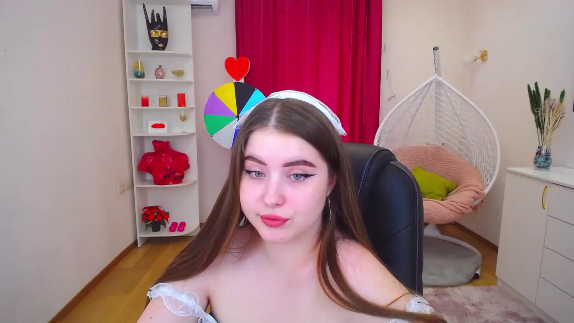 Gallery image thumbnail from AdmireMyEyes's myfreecams stream on, 07/03/2023, 09:52 image 14 of 20