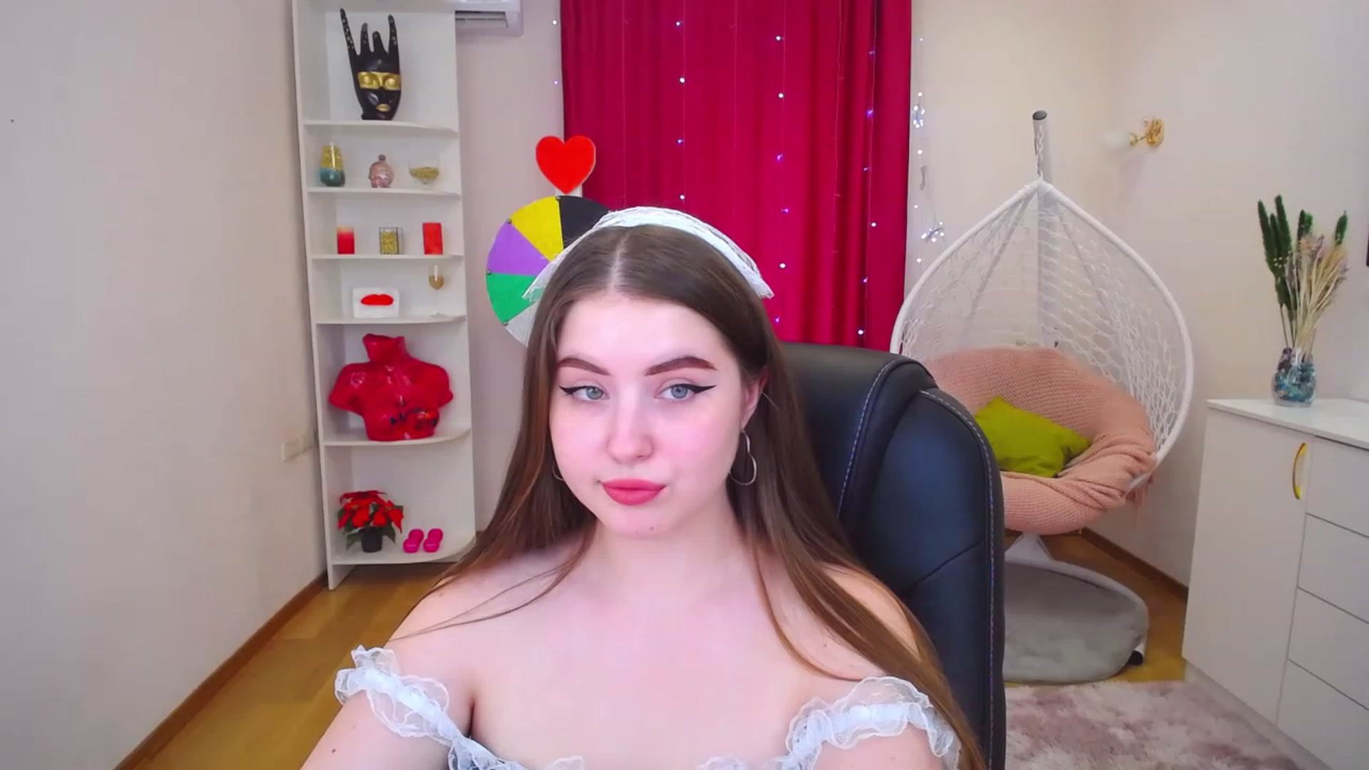 Gallery image thumbnail from AdmireMyEyes's myfreecams stream on, 07/03/2023, 09:52 image 10 of 20