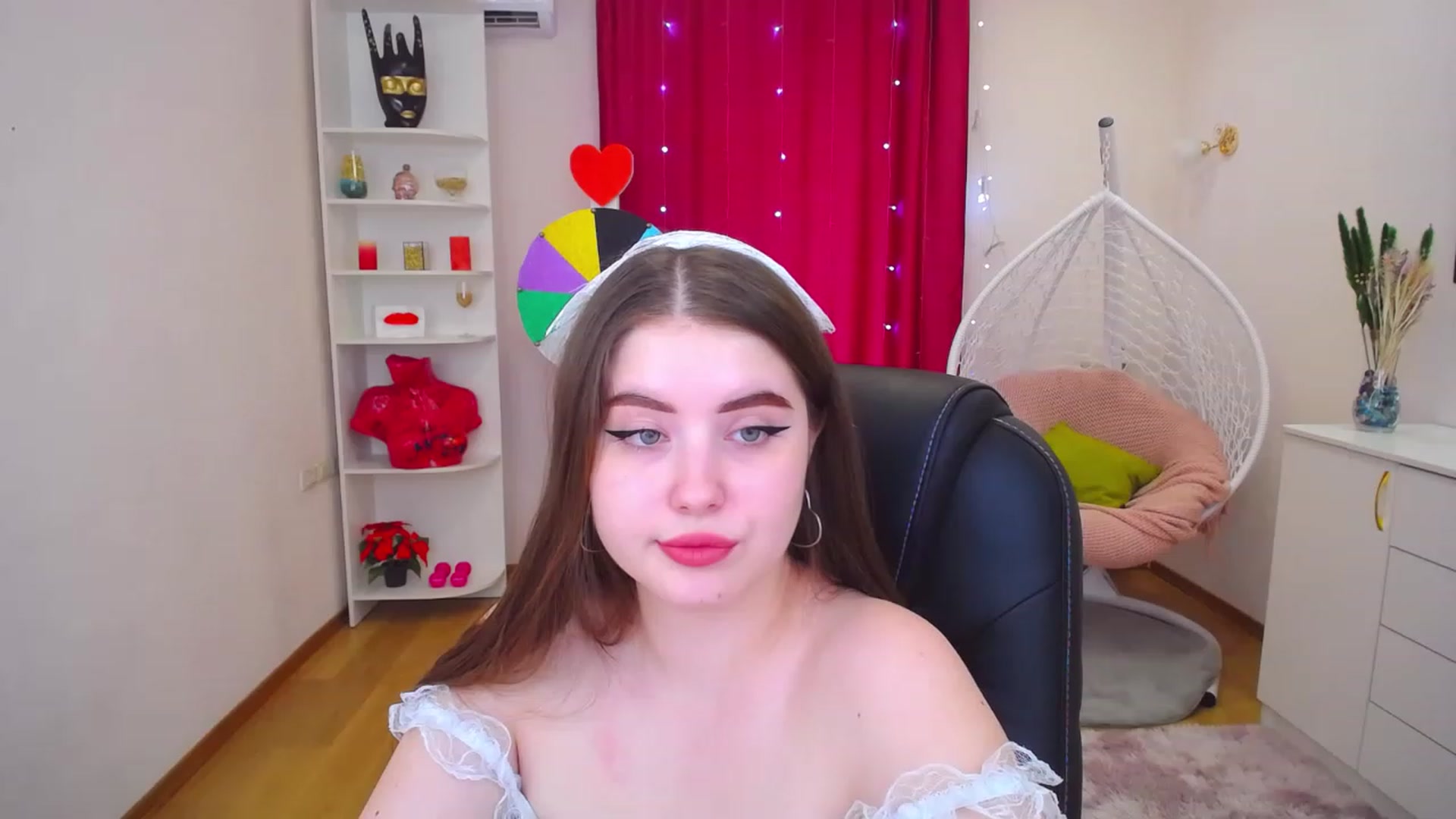 Gallery image thumbnail from AdmireMyEyes's myfreecams stream on, 07/03/2023, 09:52 image 4 of 20