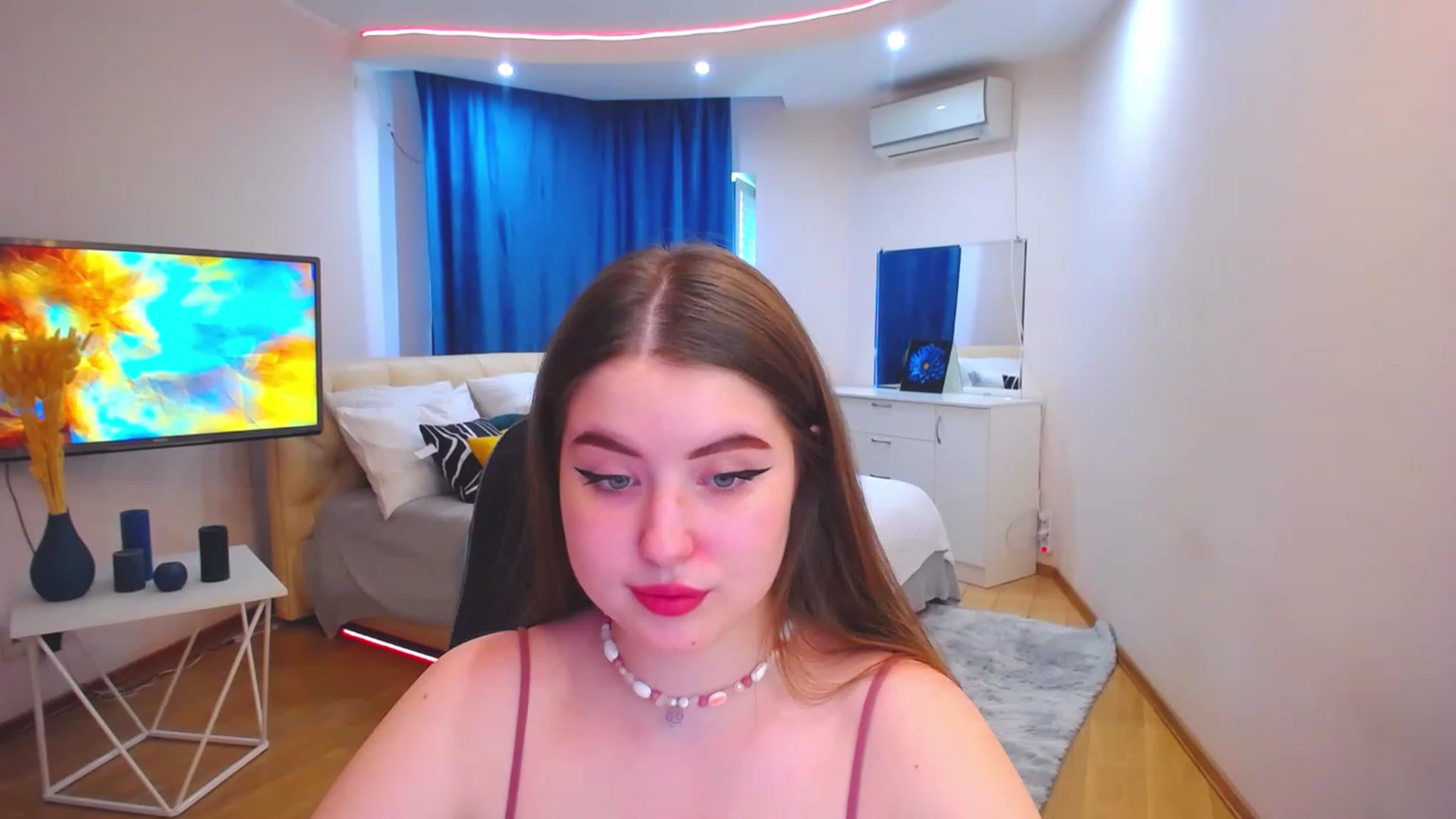 Gallery image thumbnail from AdmireMyEyes's myfreecams stream on, 07/05/2023, 09:19 image 4 of 20