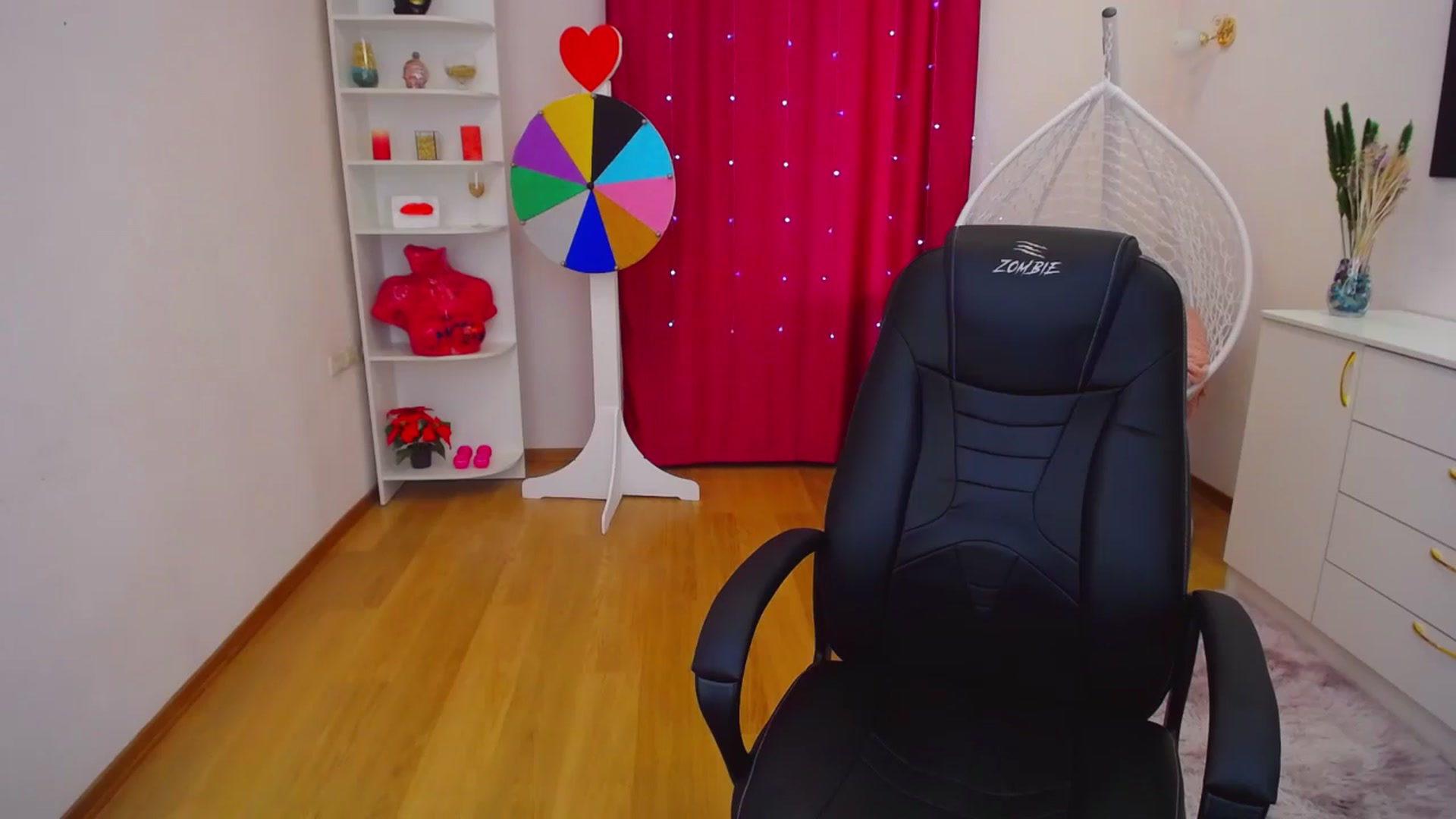 Gallery image thumbnail from AdmireMyEyes's myfreecams stream on, 07/06/2023, 07:05 image 11 of 20