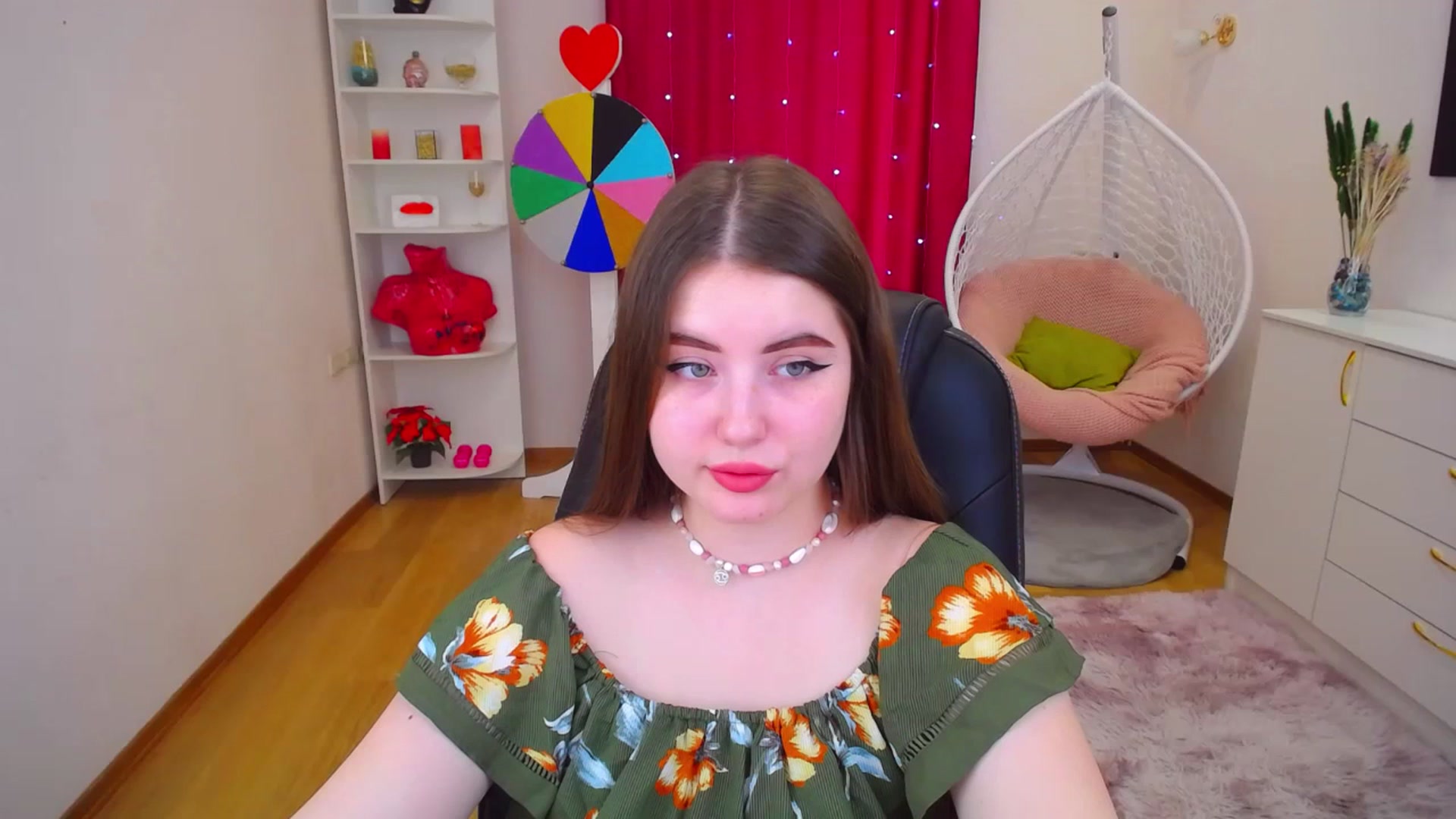 Gallery image thumbnail from AdmireMyEyes's myfreecams stream on, 07/06/2023, 07:05 image 1 of 20