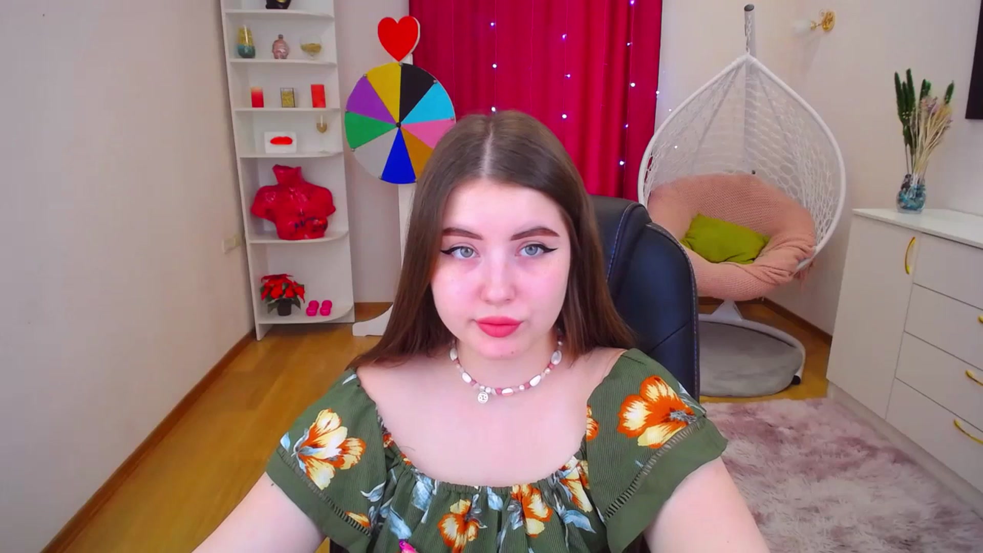 Gallery image thumbnail from AdmireMyEyes's myfreecams stream on, 07/06/2023, 07:05 image 2 of 20