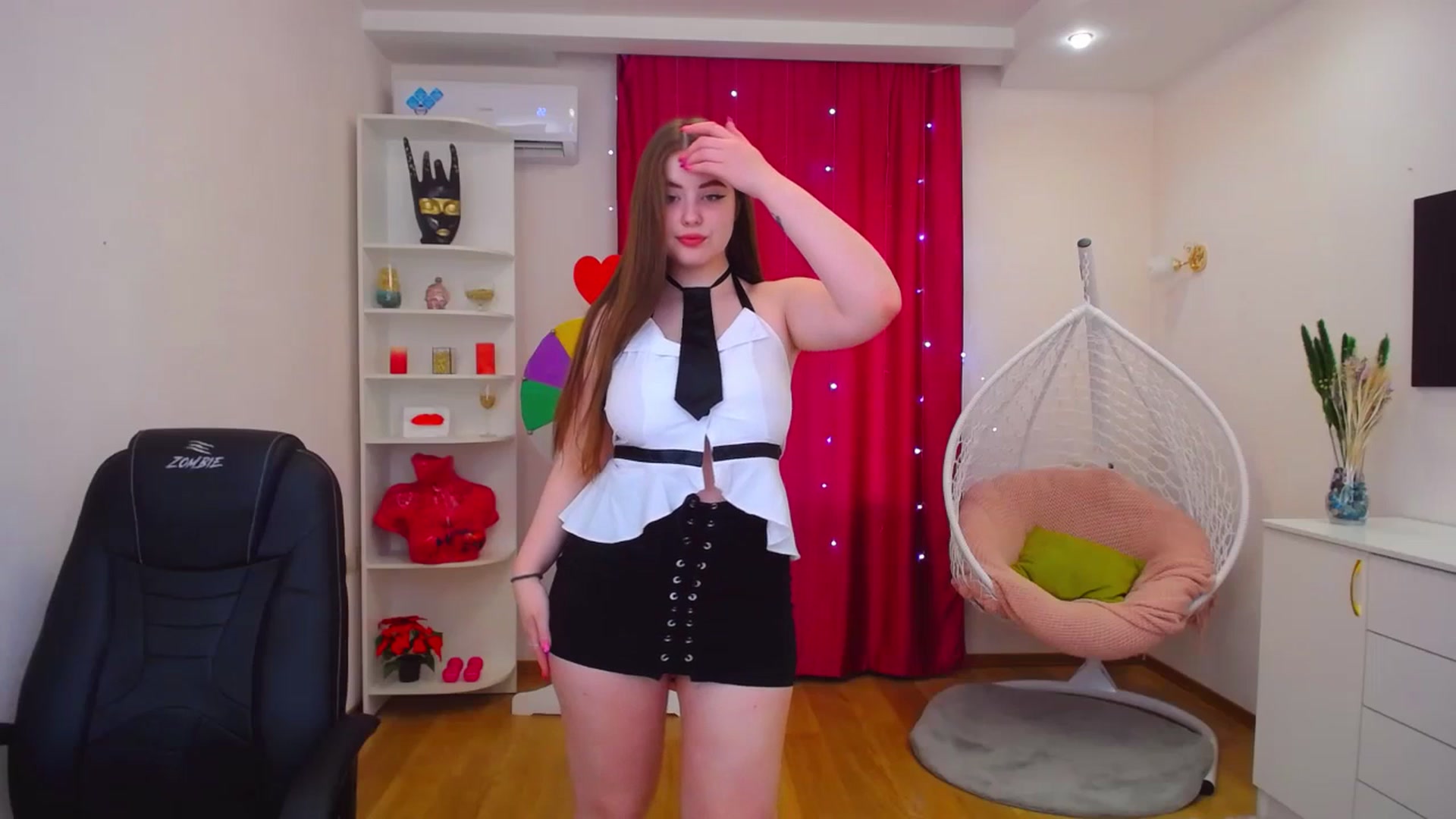 Gallery image thumbnail from AdmireMyEyes's myfreecams stream on, 07/06/2023, 07:05 image 16 of 20