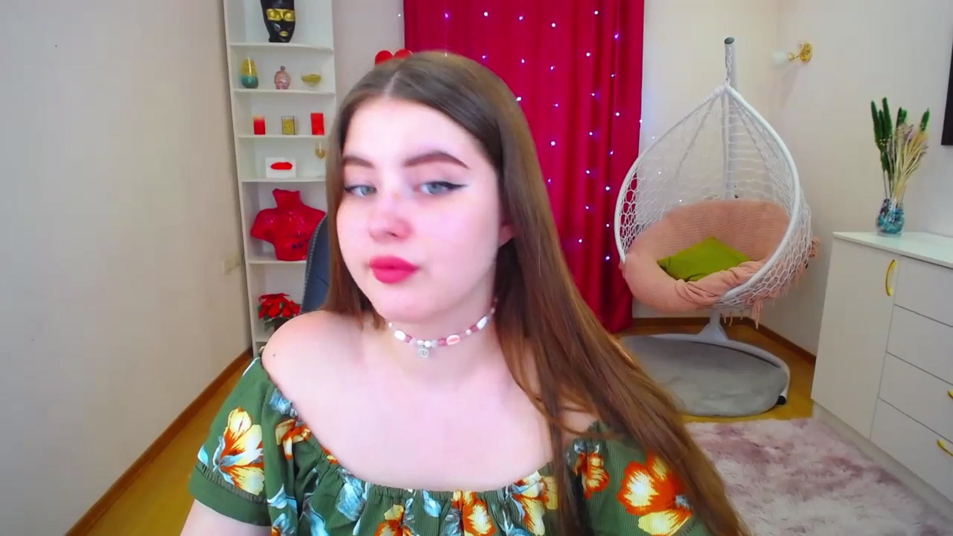 Gallery image thumbnail from AdmireMyEyes's myfreecams stream on, 07/06/2023, 09:50 image 10 of 20