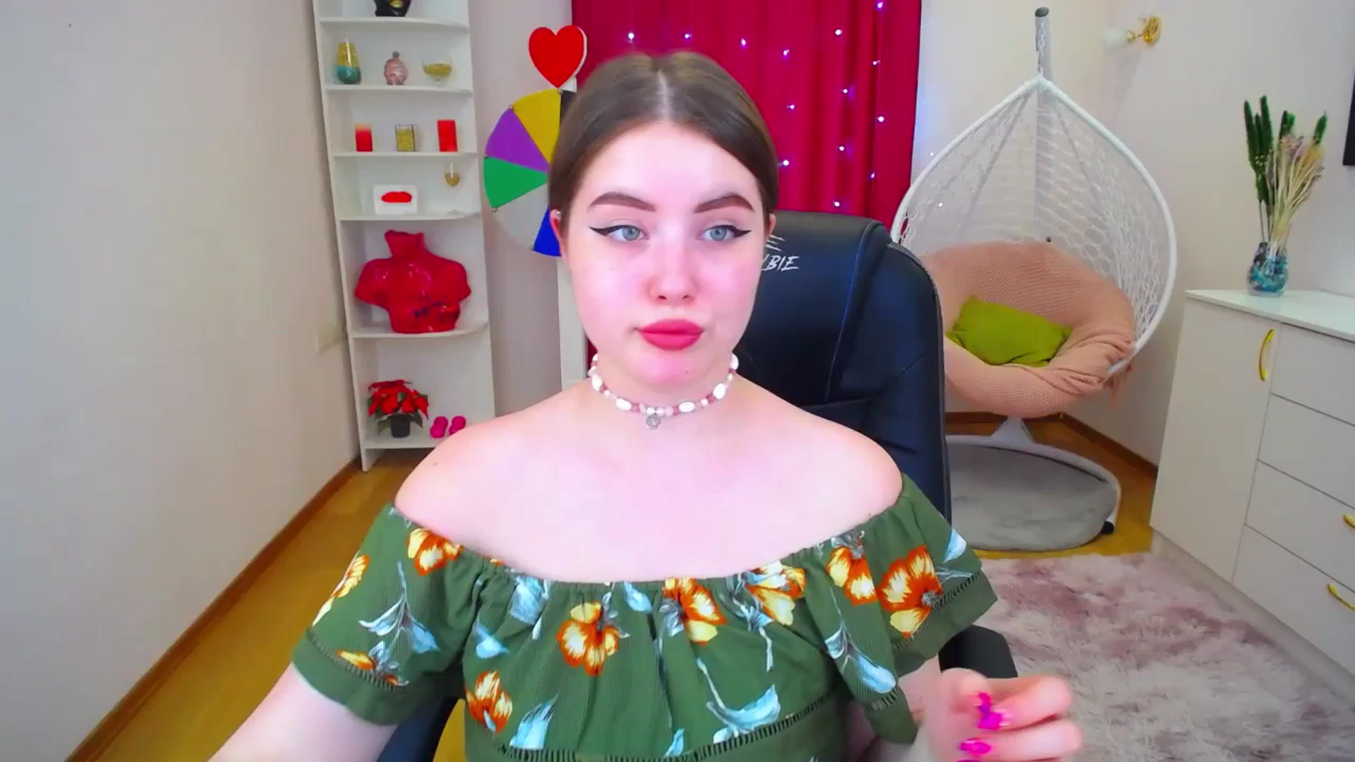 Gallery image thumbnail from AdmireMyEyes's myfreecams stream on, 07/06/2023, 09:50 image 1 of 20