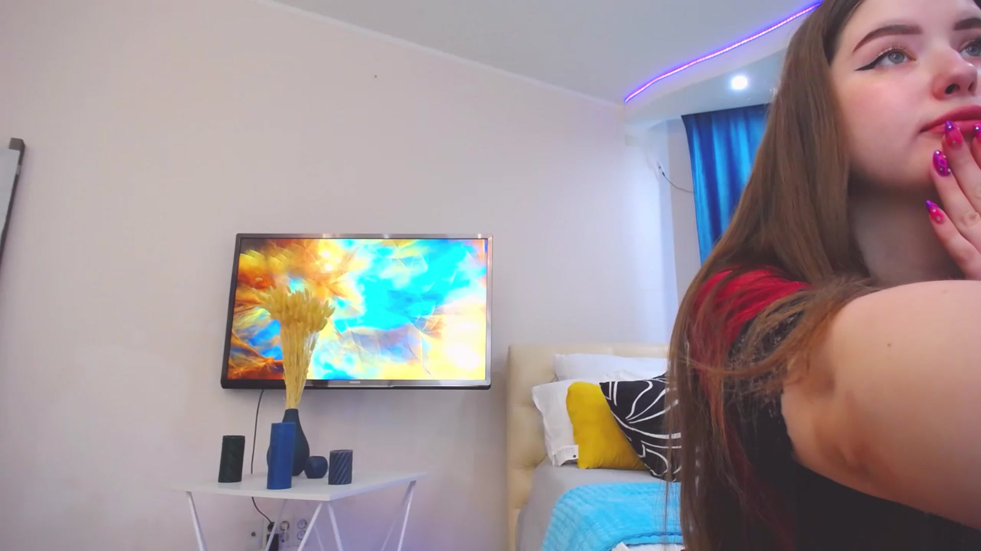 Gallery image thumbnail from AdmireMyEyes's myfreecams stream on, 07/12/2023, 08:31 image 17 of 20