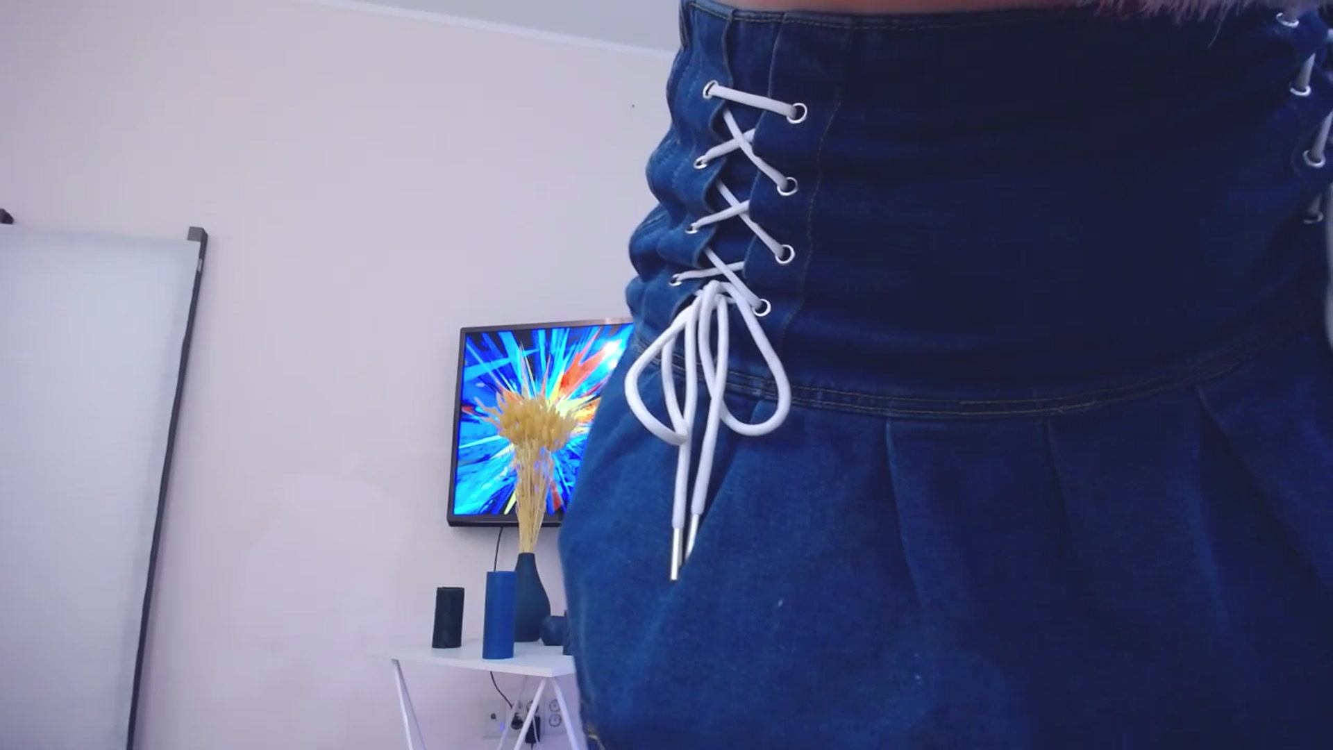 Gallery image thumbnail from AdmireMyEyes's myfreecams stream on, 07/13/2023, 08:38 image 6 of 20