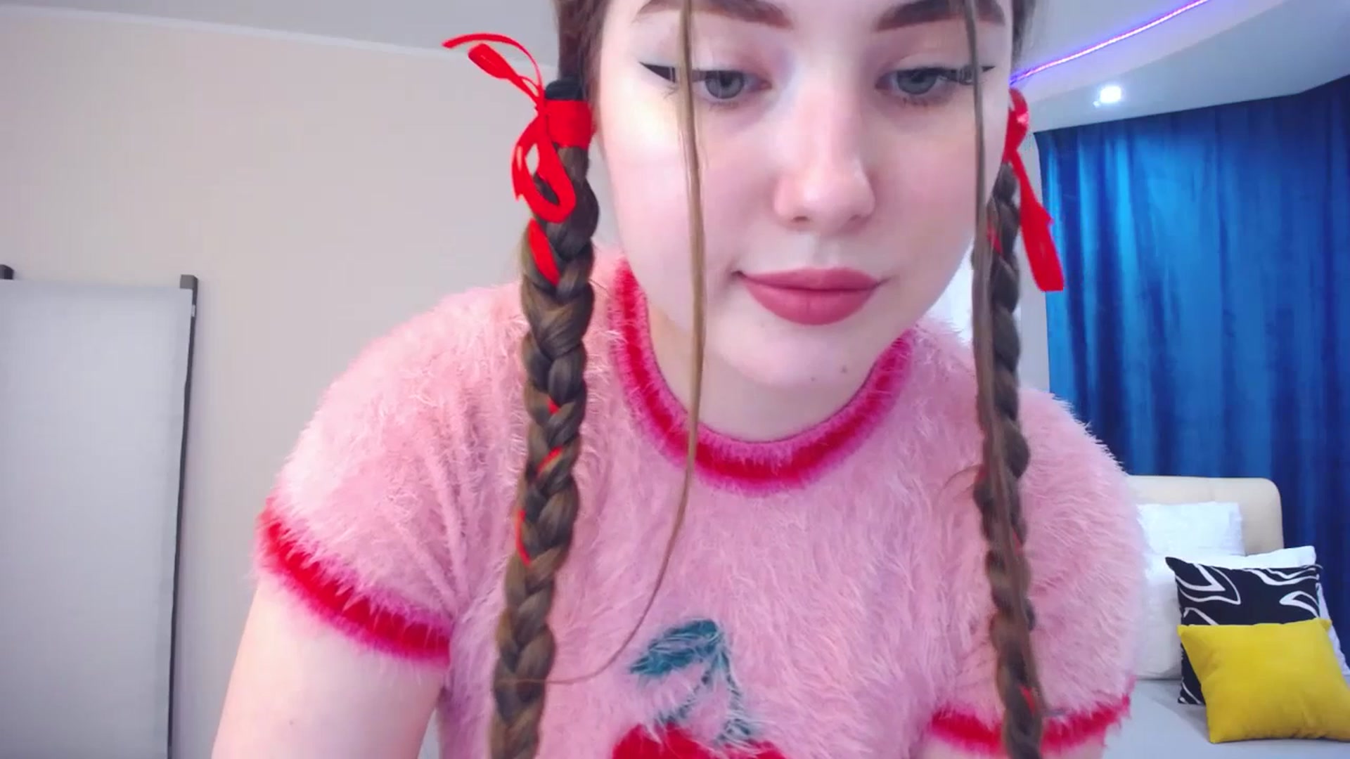 Gallery image thumbnail from AdmireMyEyes's myfreecams stream on, 07/13/2023, 08:38 image 7 of 20