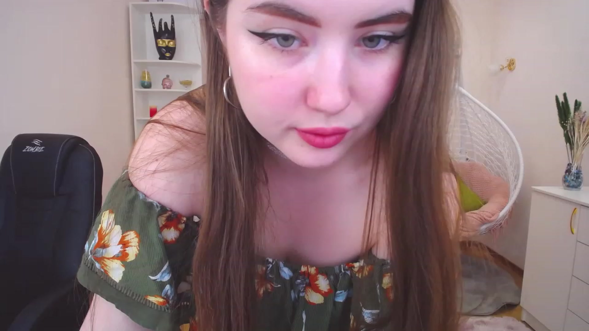 Gallery image thumbnail from AdmireMyEyes's myfreecams stream on, 07/14/2023, 07:47 image 6 of 20