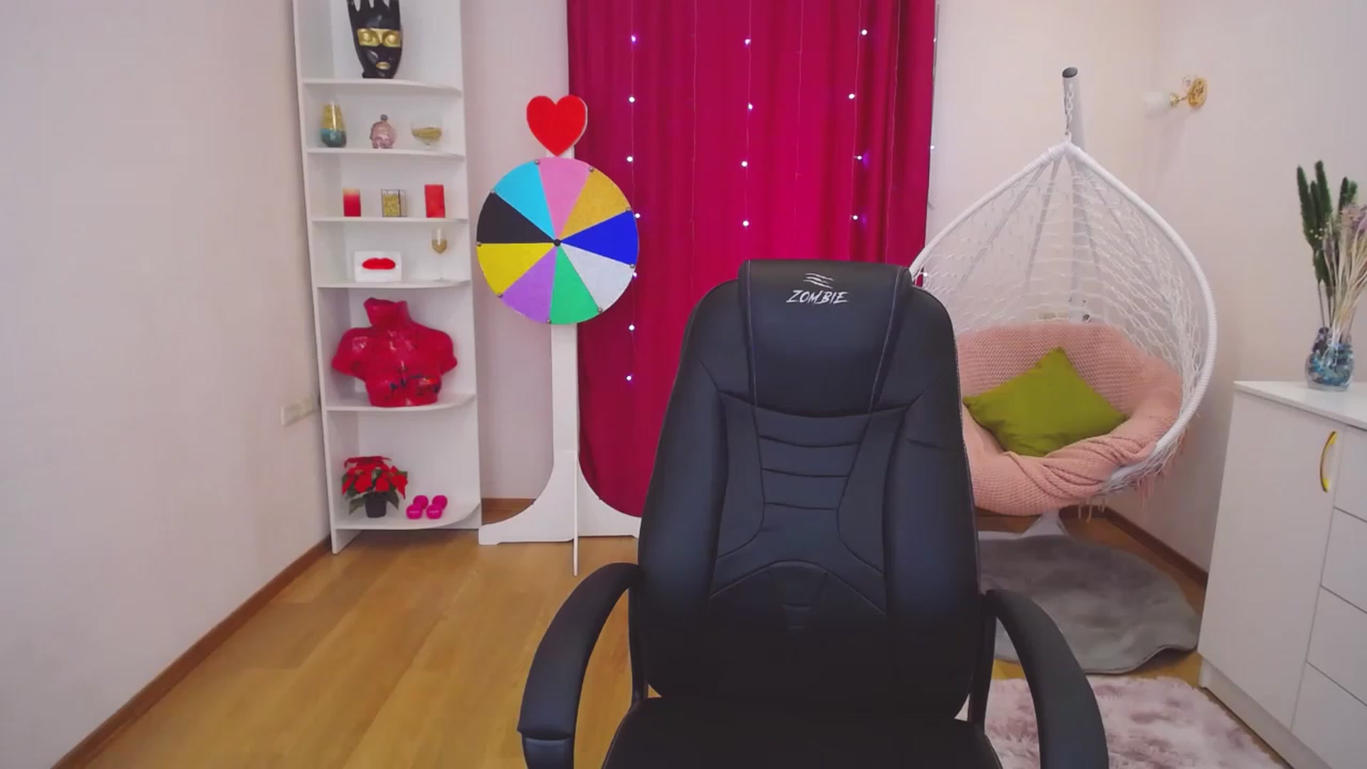 Gallery image thumbnail from AdmireMyEyes's myfreecams stream on, 07/14/2023, 08:48 image 6 of 20