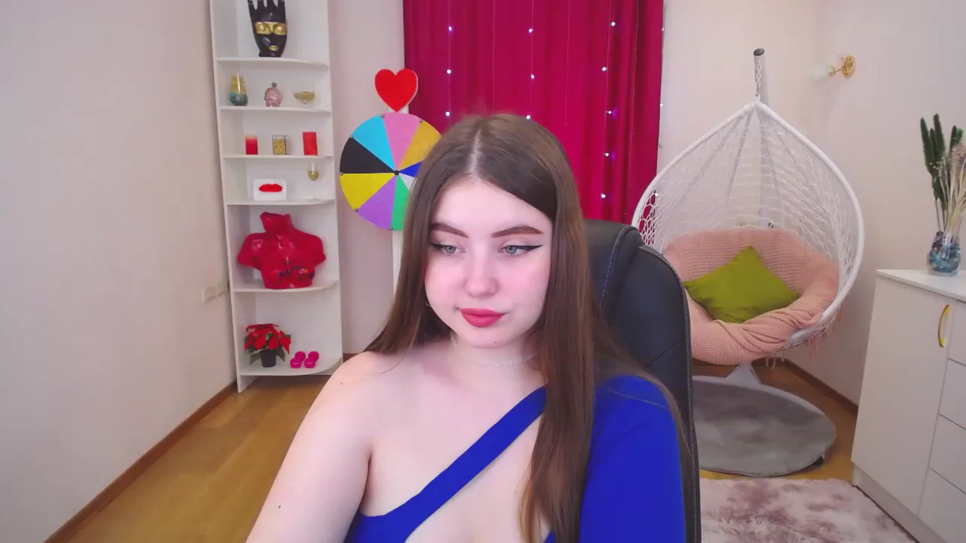 Gallery image thumbnail from AdmireMyEyes's myfreecams stream on, 07/14/2023, 08:48 image 15 of 20