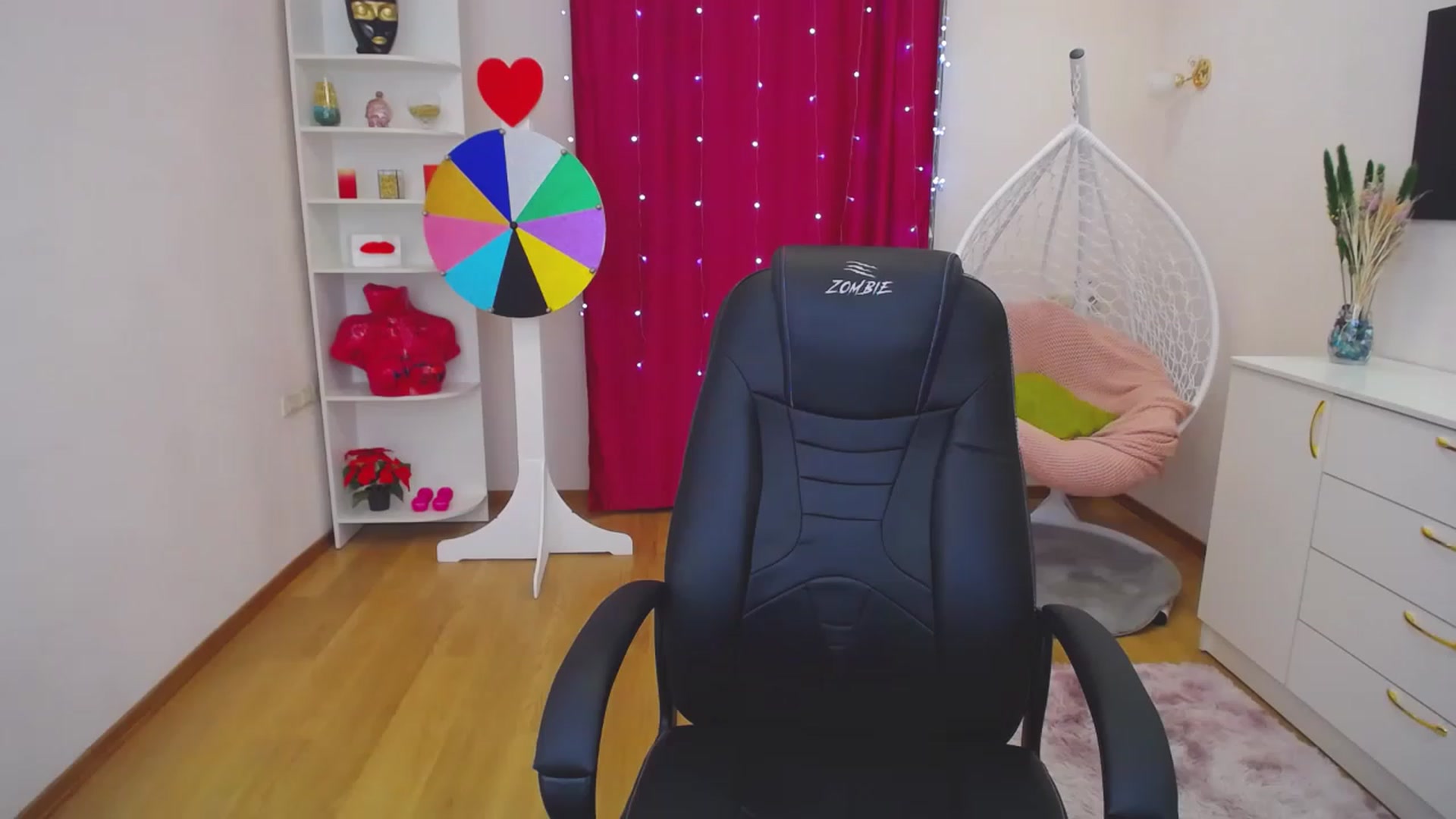 Gallery image thumbnail from AdmireMyEyes's myfreecams stream on, 07/18/2023, 11:21 image 14 of 20