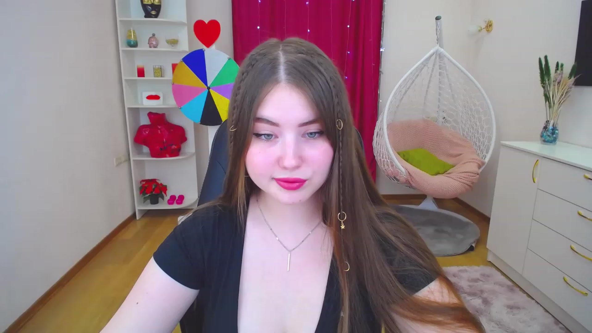 Gallery image thumbnail from AdmireMyEyes's myfreecams stream on, 07/18/2023, 11:21 image 4 of 20