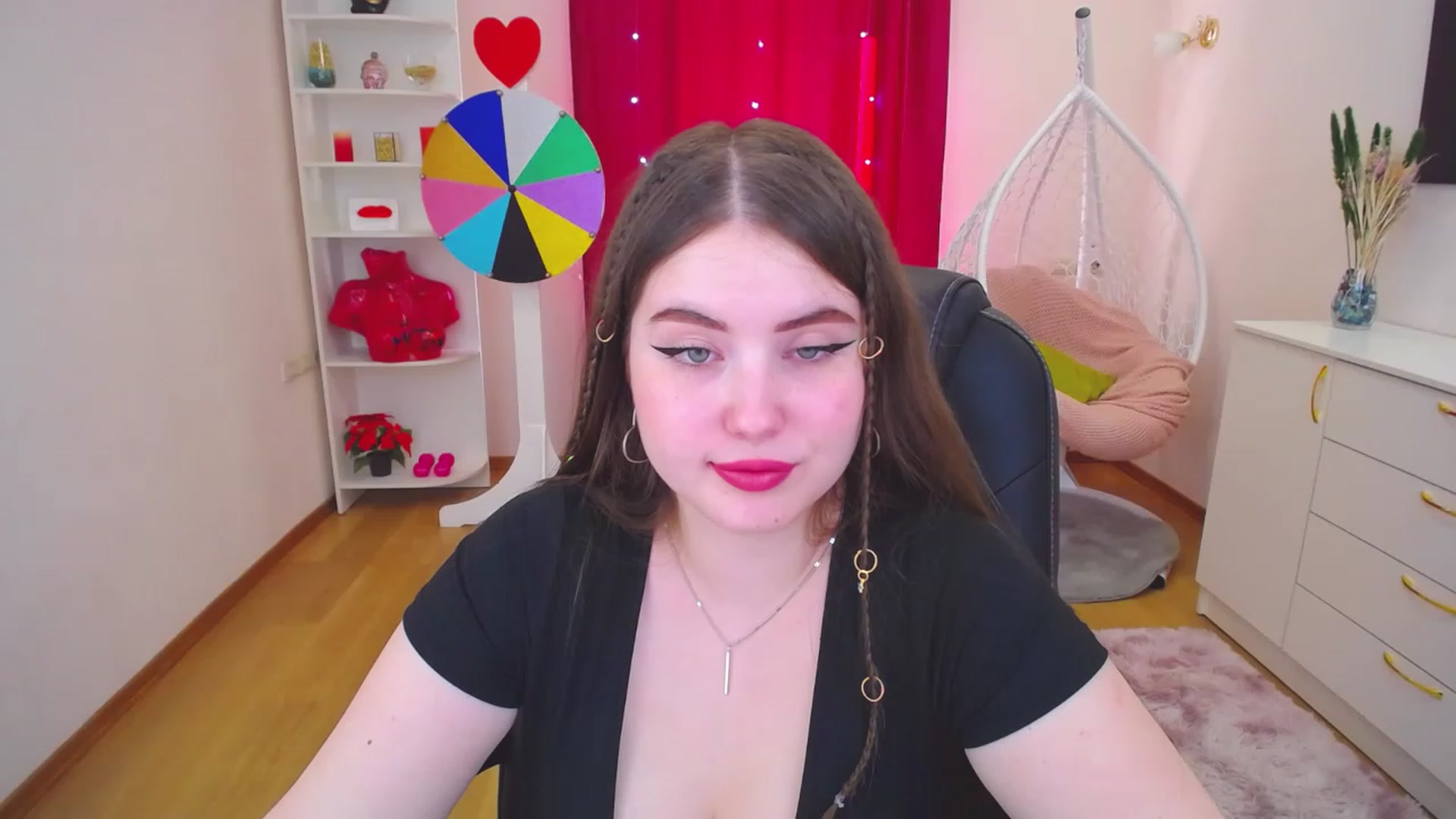 Gallery image thumbnail from AdmireMyEyes's myfreecams stream on, 07/18/2023, 14:46 image 14 of 20