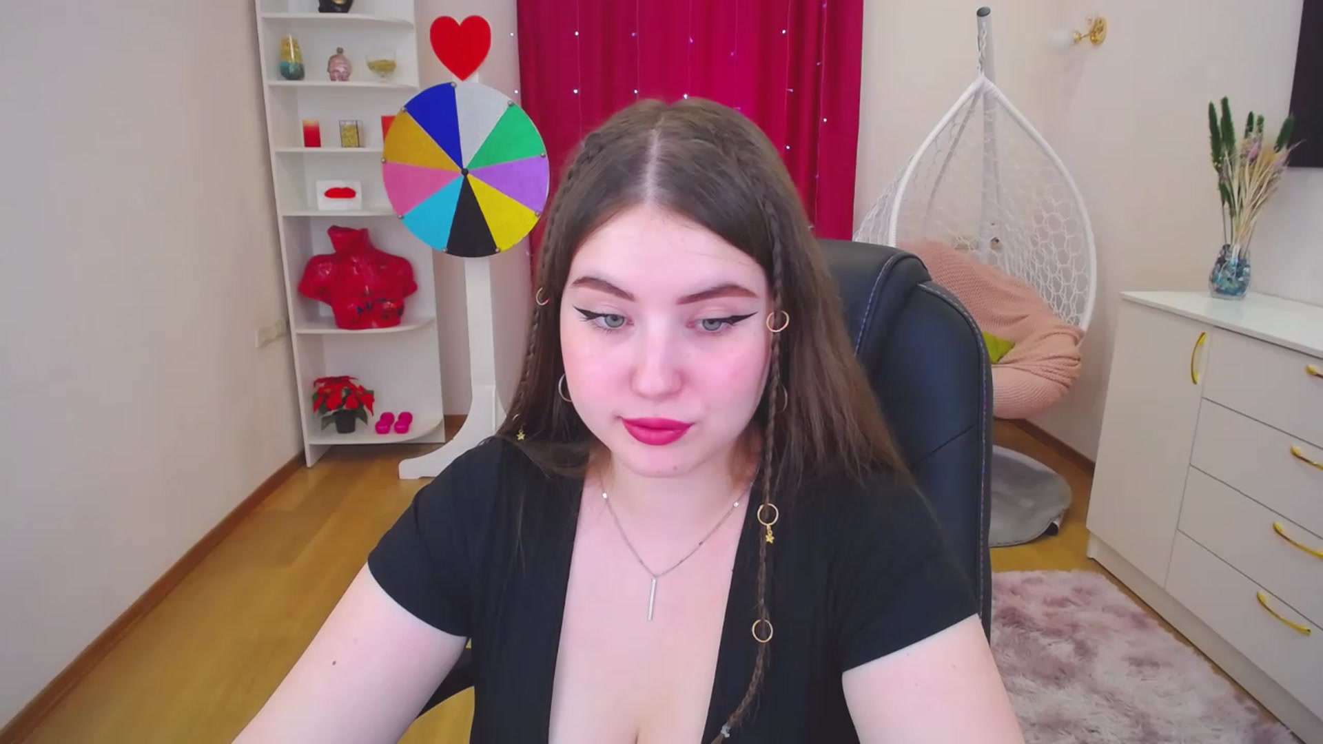 Gallery image thumbnail from AdmireMyEyes's myfreecams stream on, 07/18/2023, 14:46 image 17 of 20