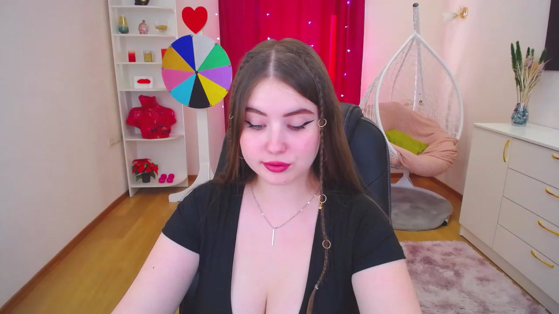 Gallery image thumbnail from AdmireMyEyes's myfreecams stream on, 07/18/2023, 14:46 image 13 of 20