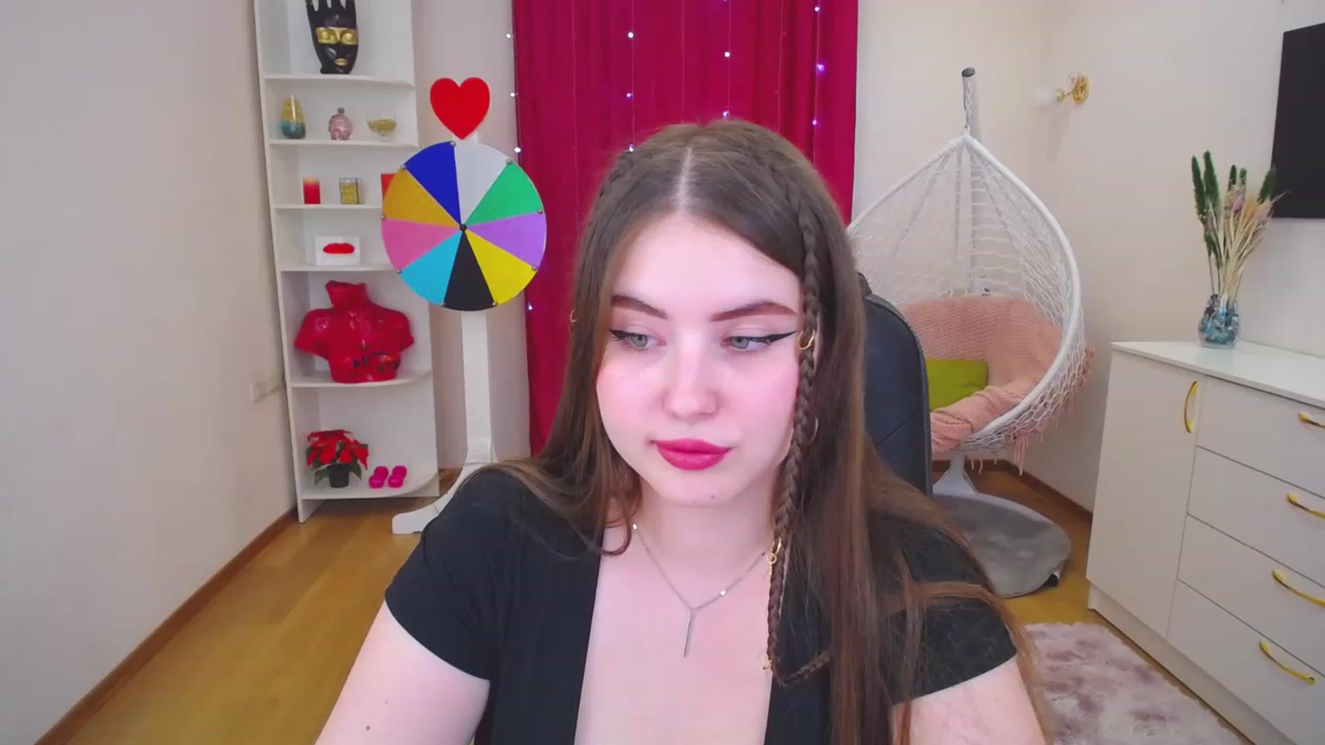 Gallery image thumbnail from AdmireMyEyes's myfreecams stream on, 07/18/2023, 16:56 image 9 of 20