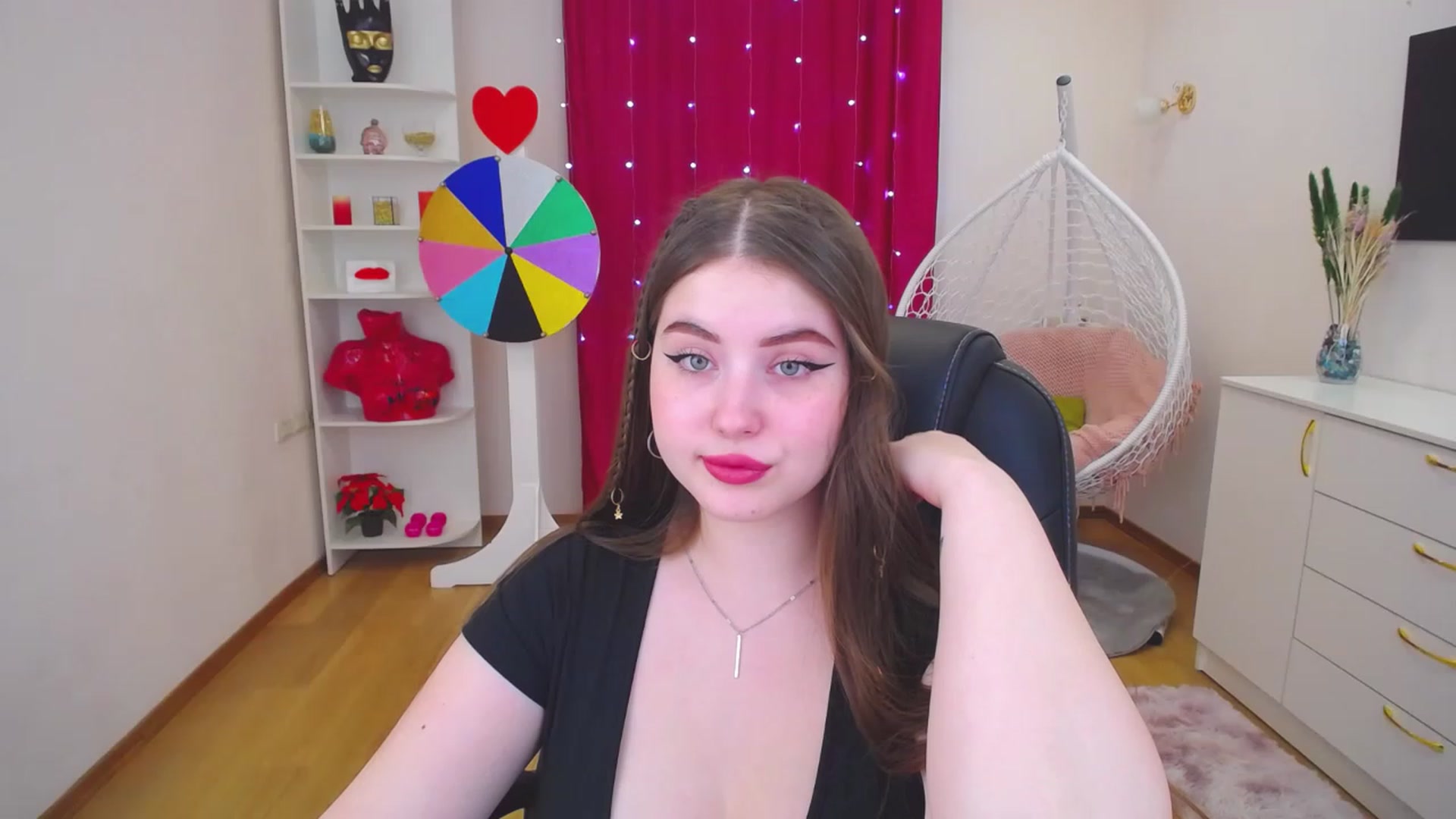 Gallery image thumbnail from AdmireMyEyes's myfreecams stream on, 07/18/2023, 16:56 image 20 of 20