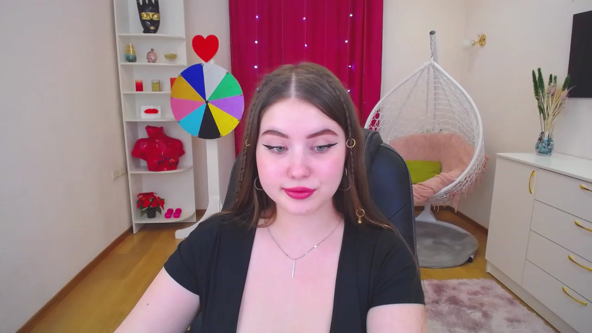 Gallery image thumbnail from AdmireMyEyes's myfreecams stream on, 07/18/2023, 16:56 image 10 of 20