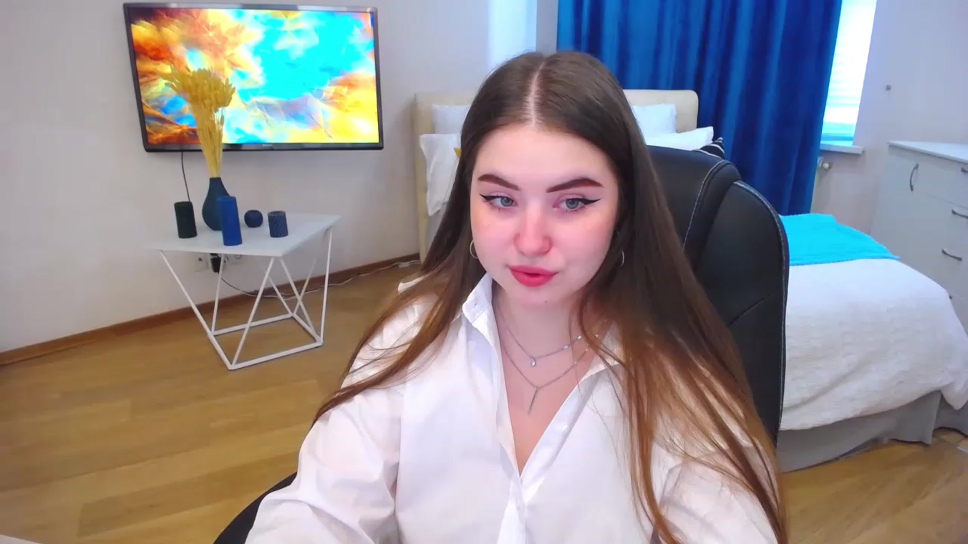 Gallery image thumbnail from AdmireMyEyes's myfreecams stream on, 07/19/2023, 09:46 image 12 of 20