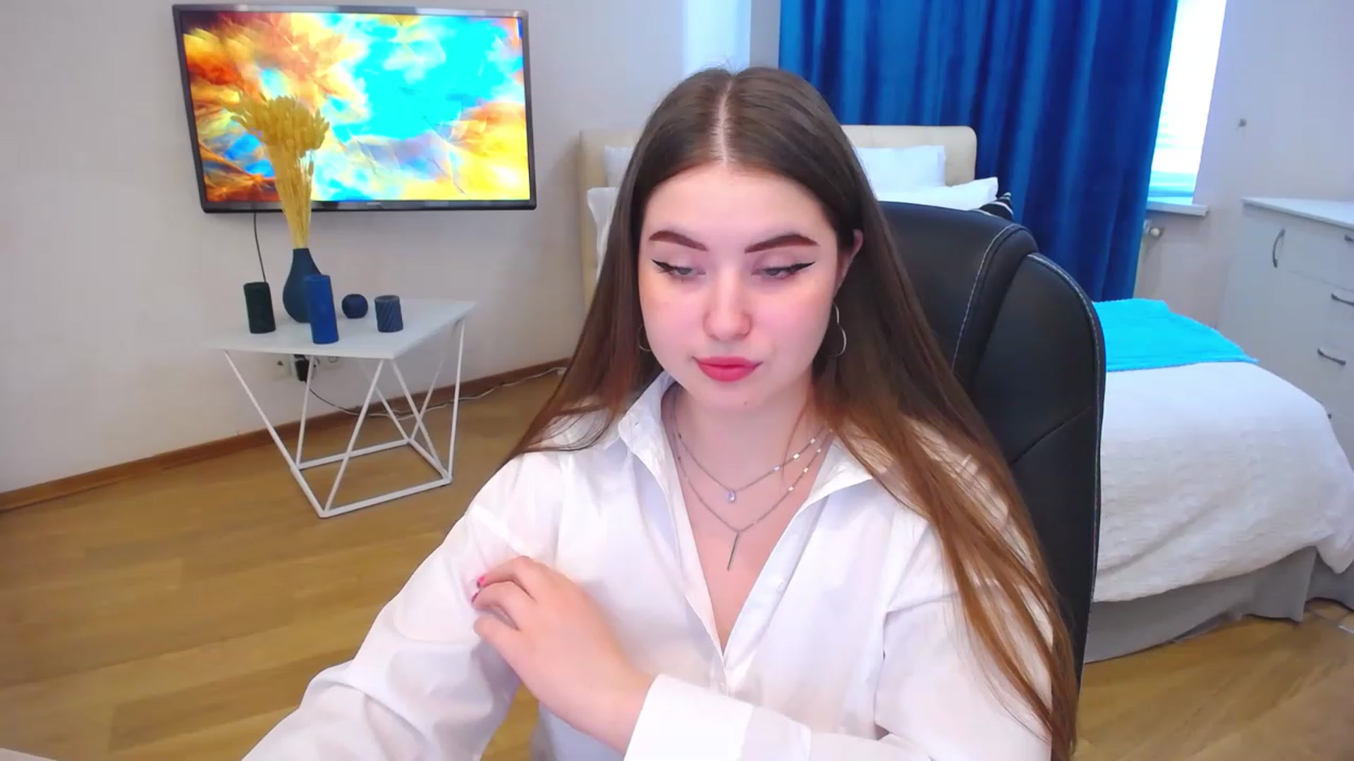 Gallery image thumbnail from AdmireMyEyes's myfreecams stream on, 07/19/2023, 09:46 image 5 of 20