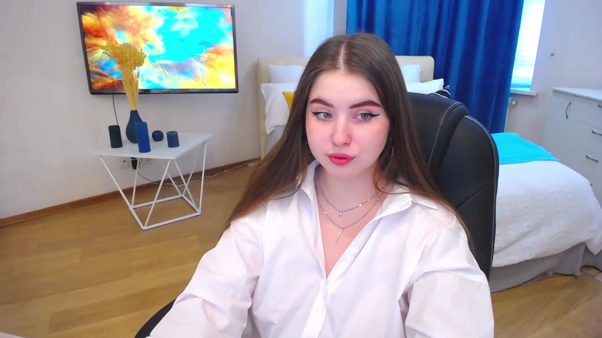 Gallery image thumbnail from AdmireMyEyes's myfreecams stream on, 07/19/2023, 09:46 image 15 of 20