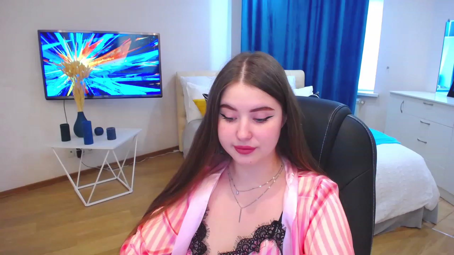 Gallery image thumbnail from AdmireMyEyes's myfreecams stream on, 07/20/2023, 09:17 image 19 of 20