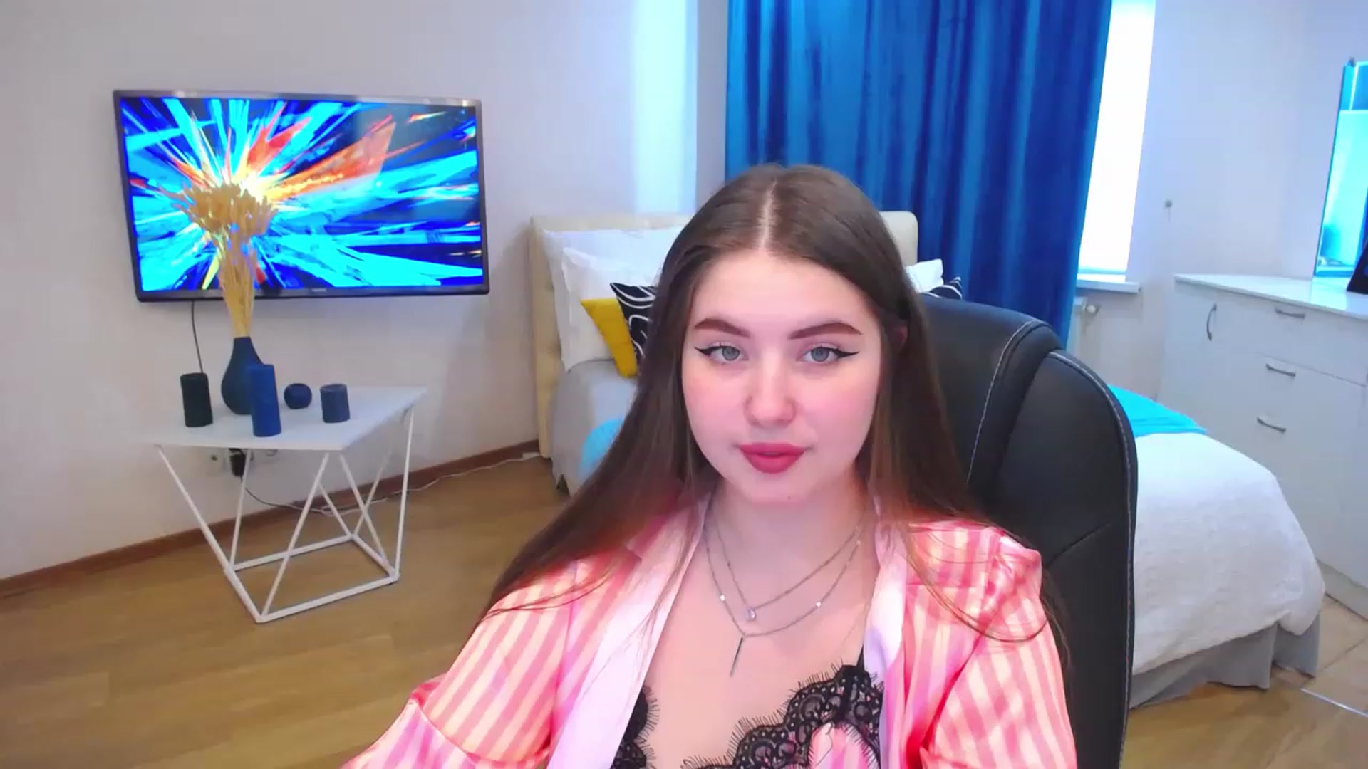 Gallery image thumbnail from AdmireMyEyes's myfreecams stream on, 07/20/2023, 09:51 image 19 of 20