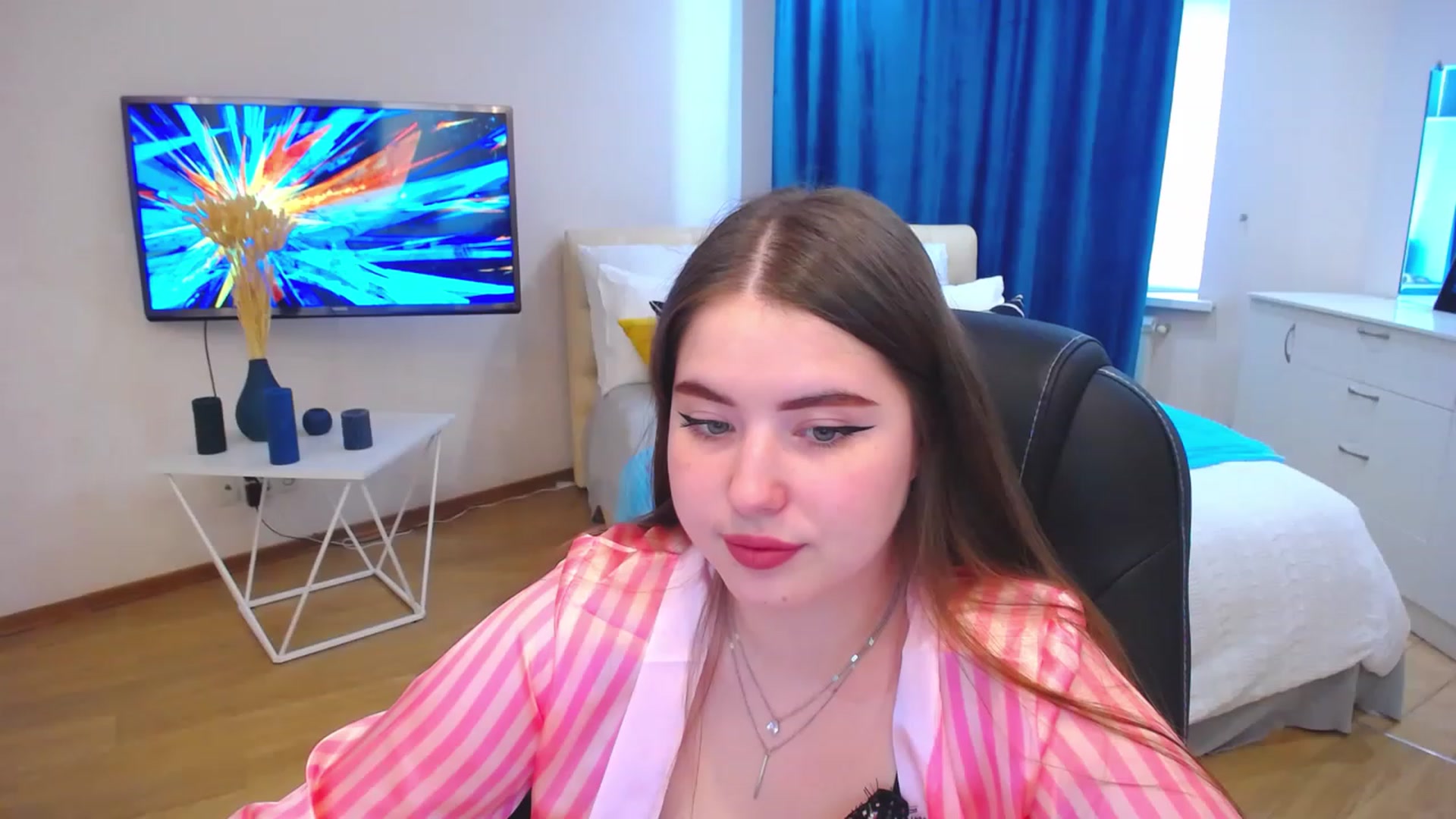 Gallery image thumbnail from AdmireMyEyes's myfreecams stream on, 07/20/2023, 09:51 image 6 of 20