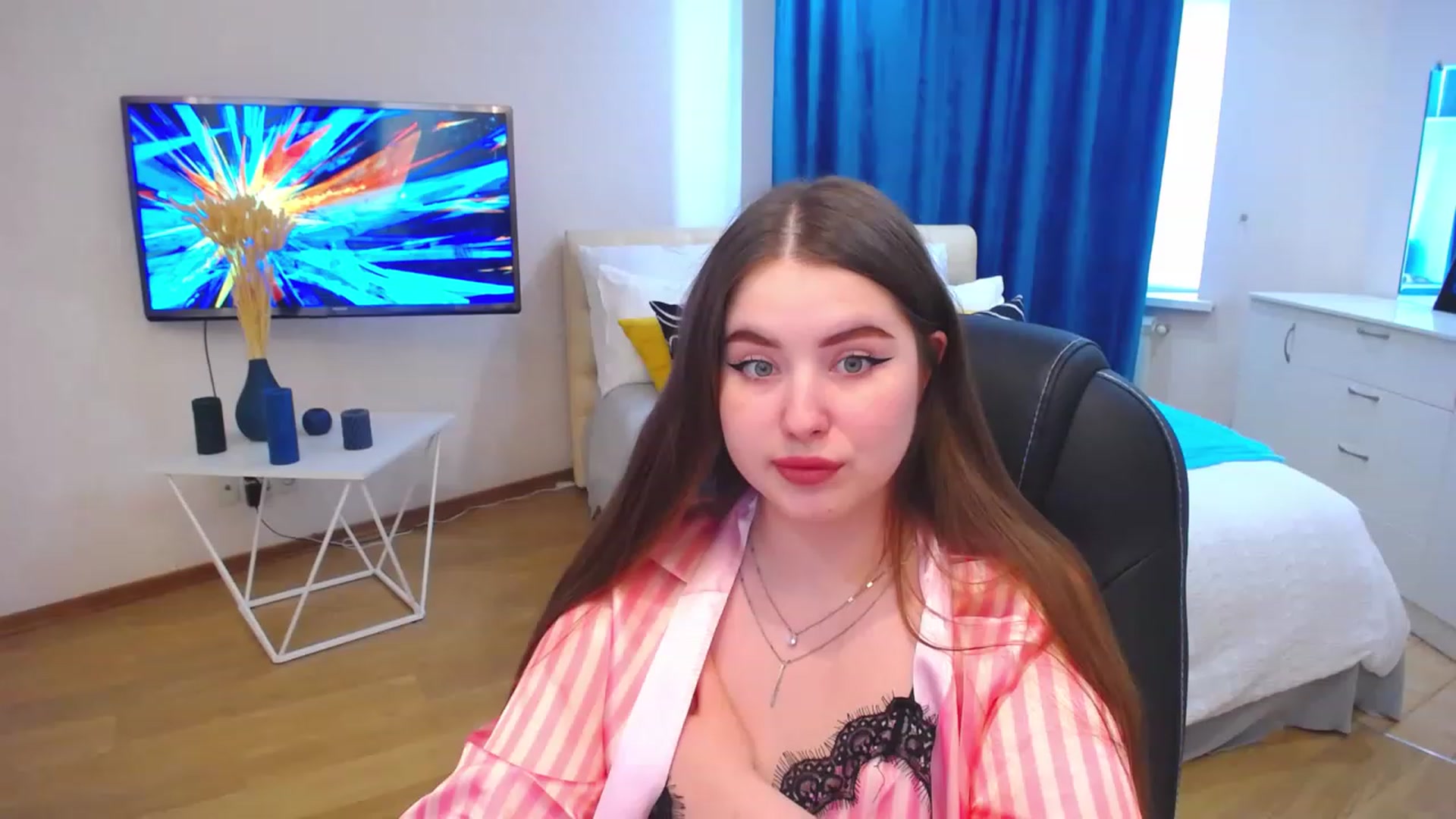 Gallery image thumbnail from AdmireMyEyes's myfreecams stream on, 07/20/2023, 09:51 image 16 of 20