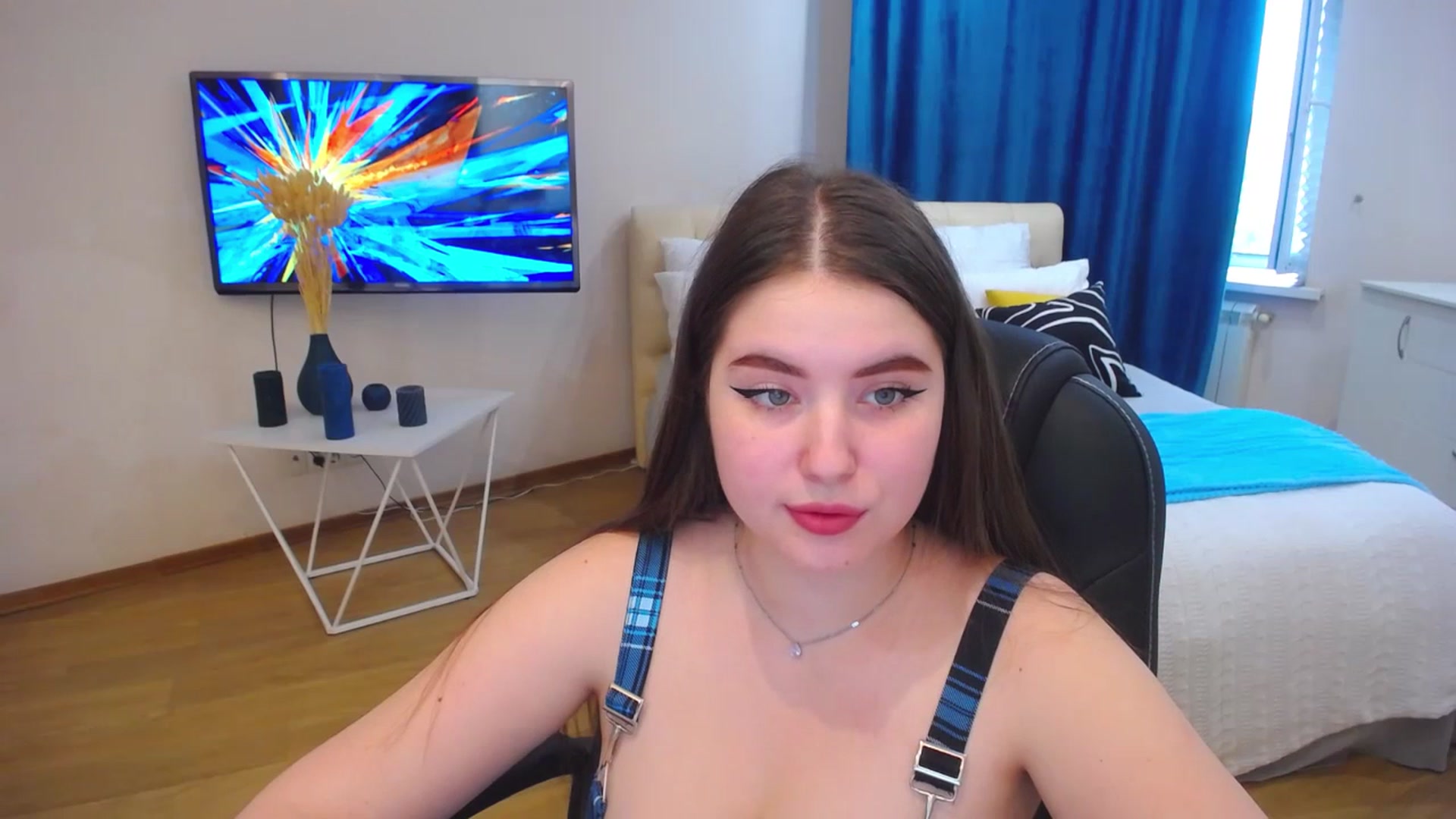 Gallery image thumbnail from AdmireMyEyes's myfreecams stream on, 07/21/2023, 09:50 image 9 of 20