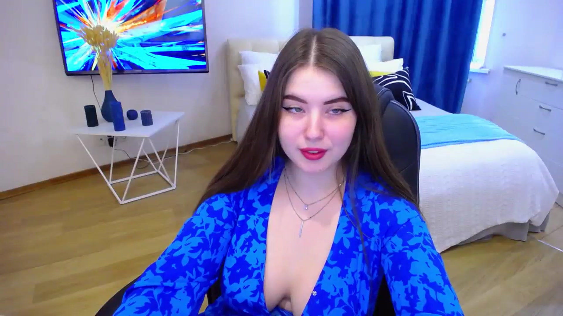 Gallery image thumbnail from AdmireMyEyes's myfreecams stream on, 07/23/2023, 07:32 image 10 of 20