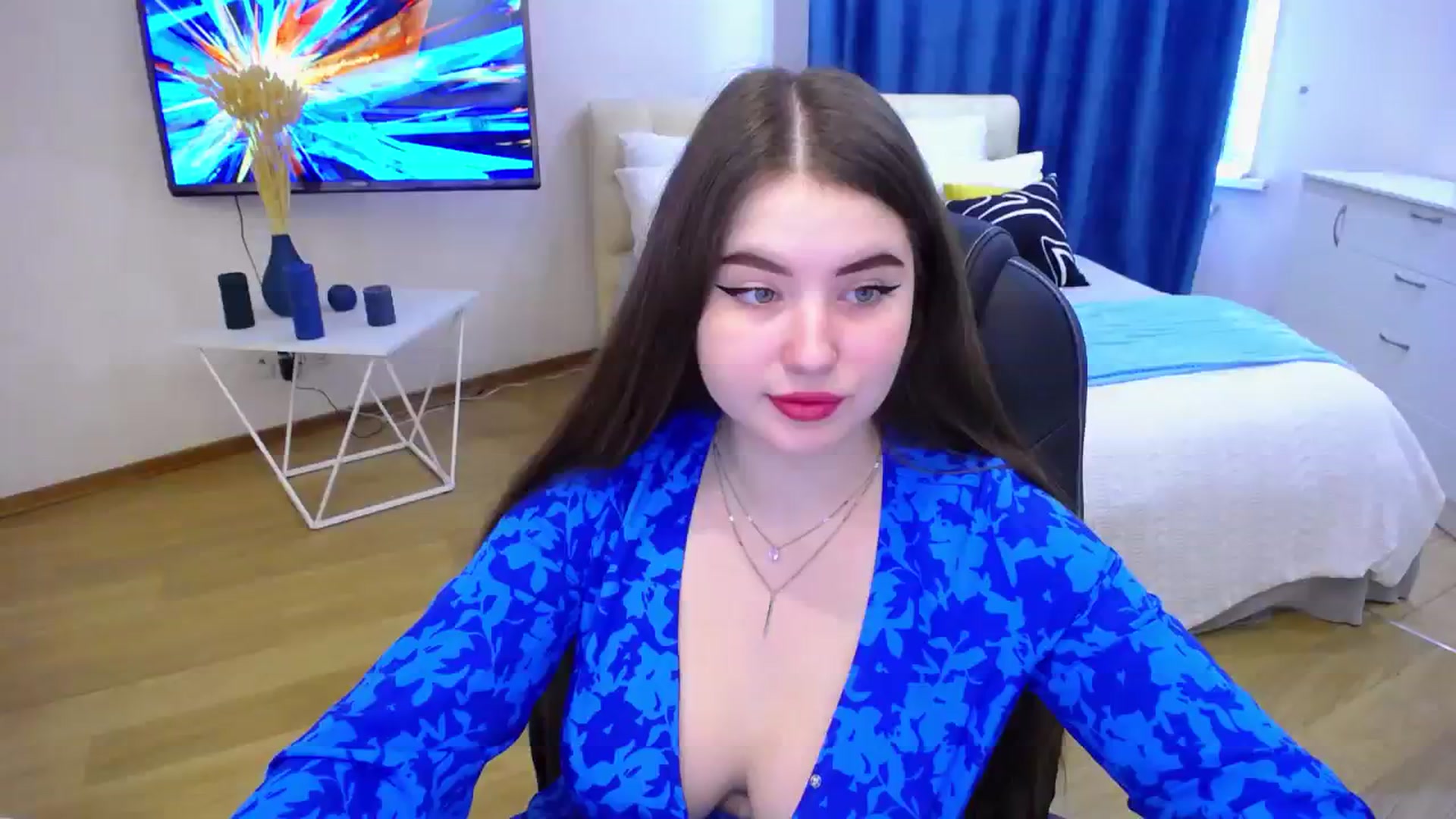 Gallery image thumbnail from AdmireMyEyes's myfreecams stream on, 07/23/2023, 07:32 image 1 of 20