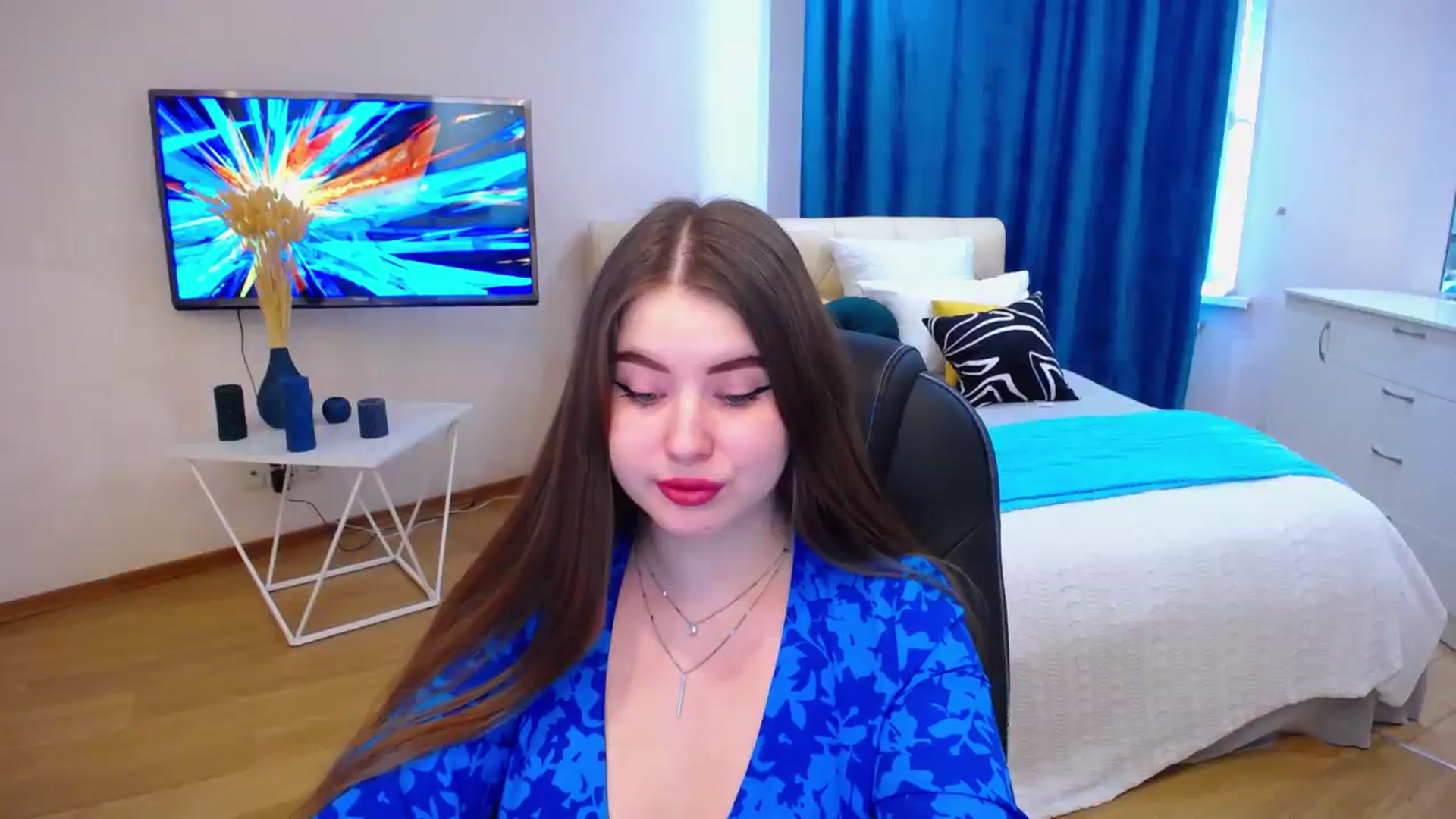 Gallery image thumbnail from AdmireMyEyes's myfreecams stream on, 07/23/2023, 09:47 image 12 of 20