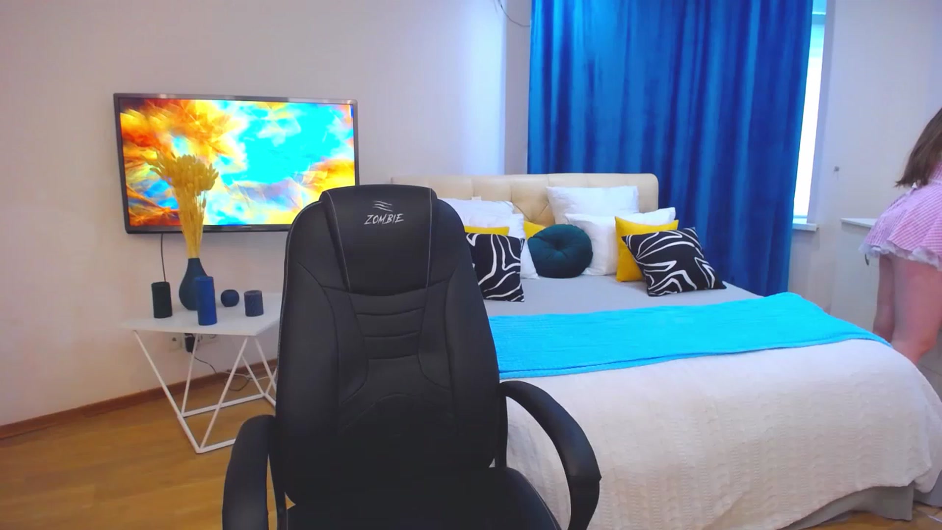 Gallery image thumbnail from AdmireMyEyes's myfreecams stream on, 07/24/2023, 09:20 image 9 of 20