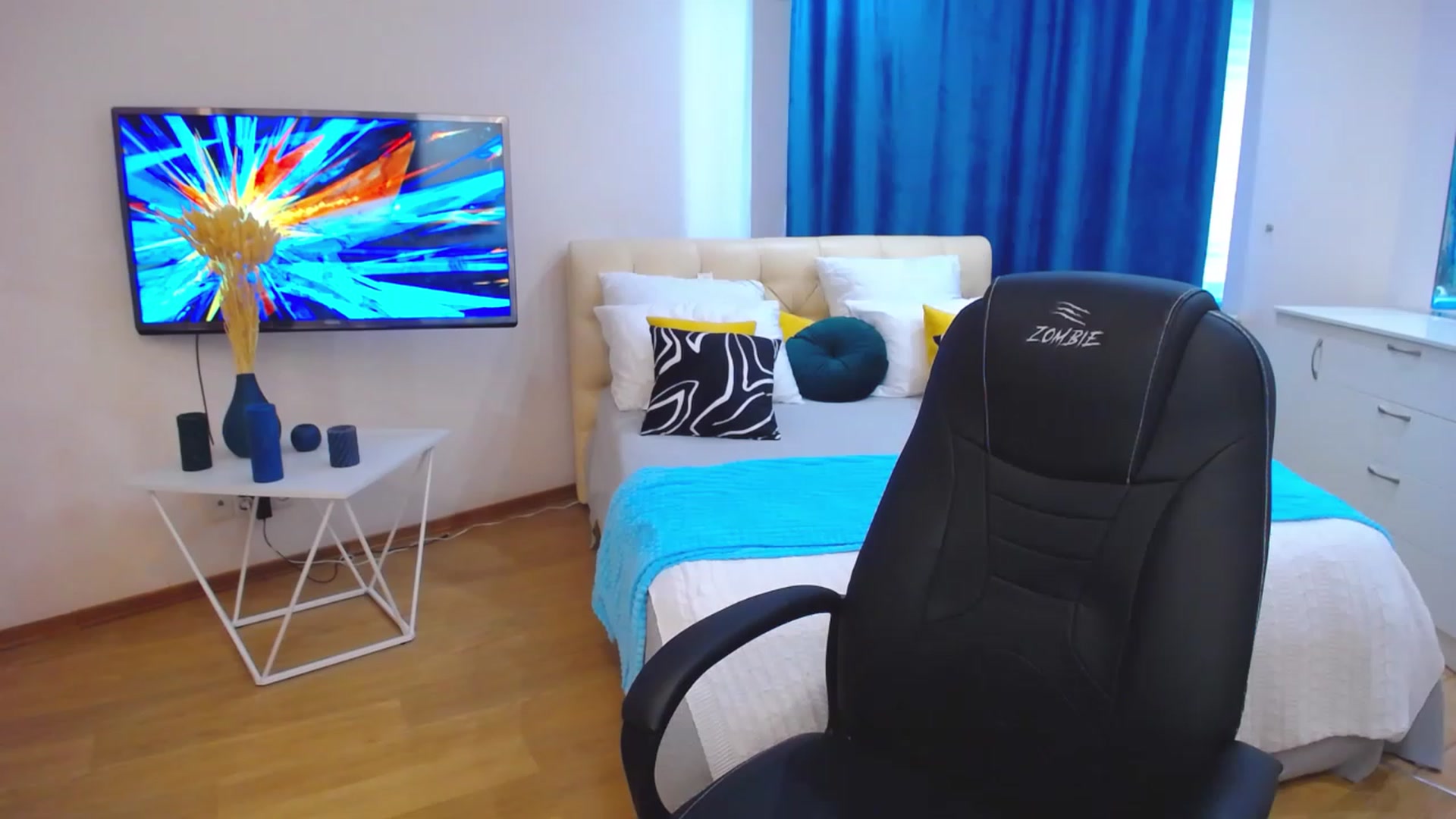 Gallery image thumbnail from AdmireMyEyes's myfreecams stream on, 07/26/2023, 09:30 image 12 of 20