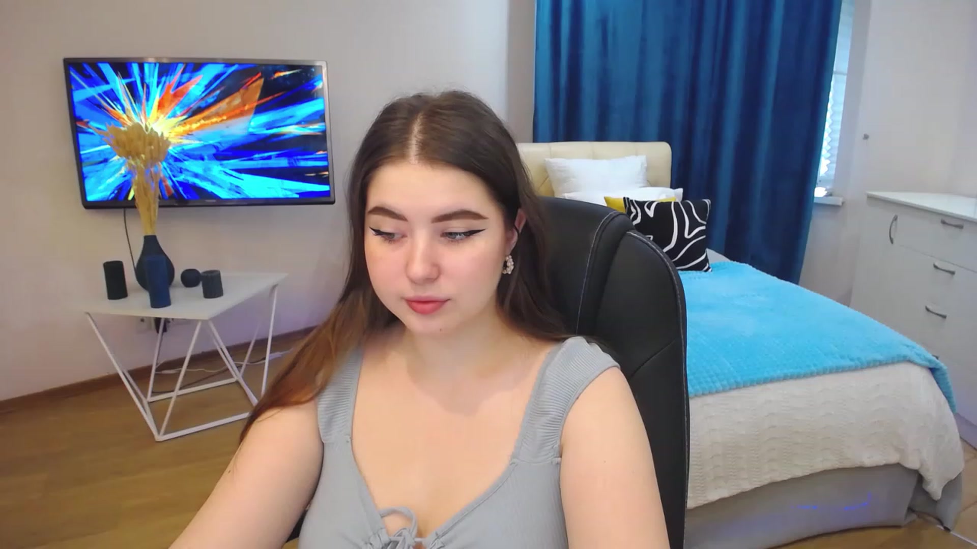 Gallery image thumbnail from AdmireMyEyes's myfreecams stream on, 07/30/2023, 03:53 image 5 of 20