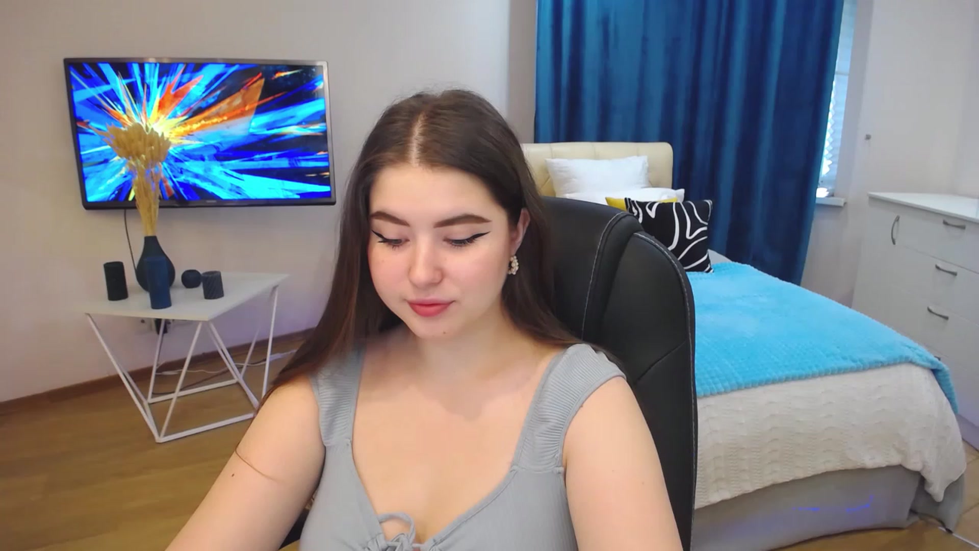 Gallery image thumbnail from AdmireMyEyes's myfreecams stream on, 07/30/2023, 03:53 image 1 of 20