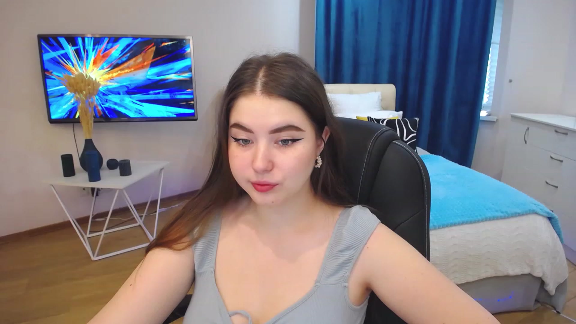 Gallery image thumbnail from AdmireMyEyes's myfreecams stream on, 07/30/2023, 03:53 image 6 of 20