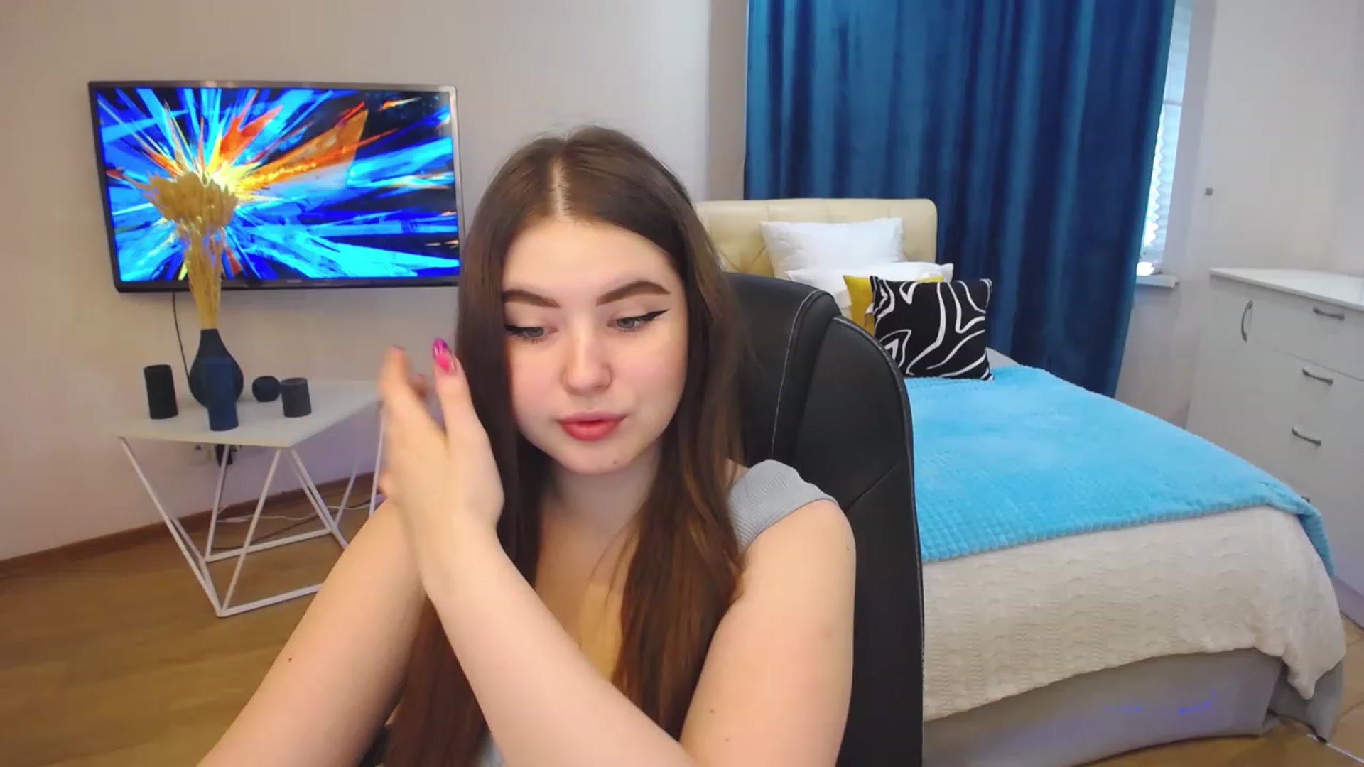 Gallery image thumbnail from AdmireMyEyes's myfreecams stream on, 07/30/2023, 03:53 image 11 of 20