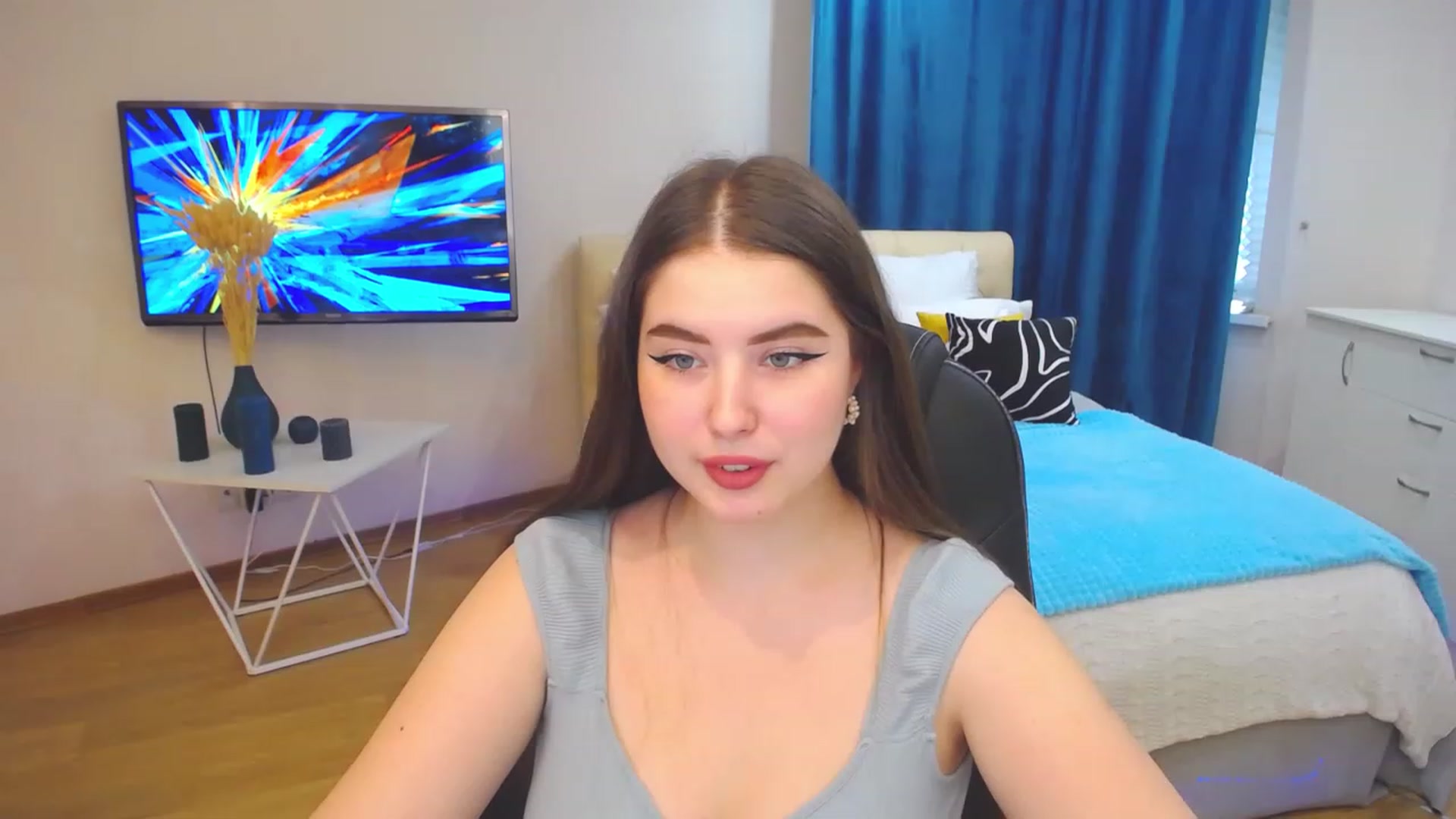 Gallery image thumbnail from AdmireMyEyes's myfreecams stream on, 07/30/2023, 08:43 image 4 of 20